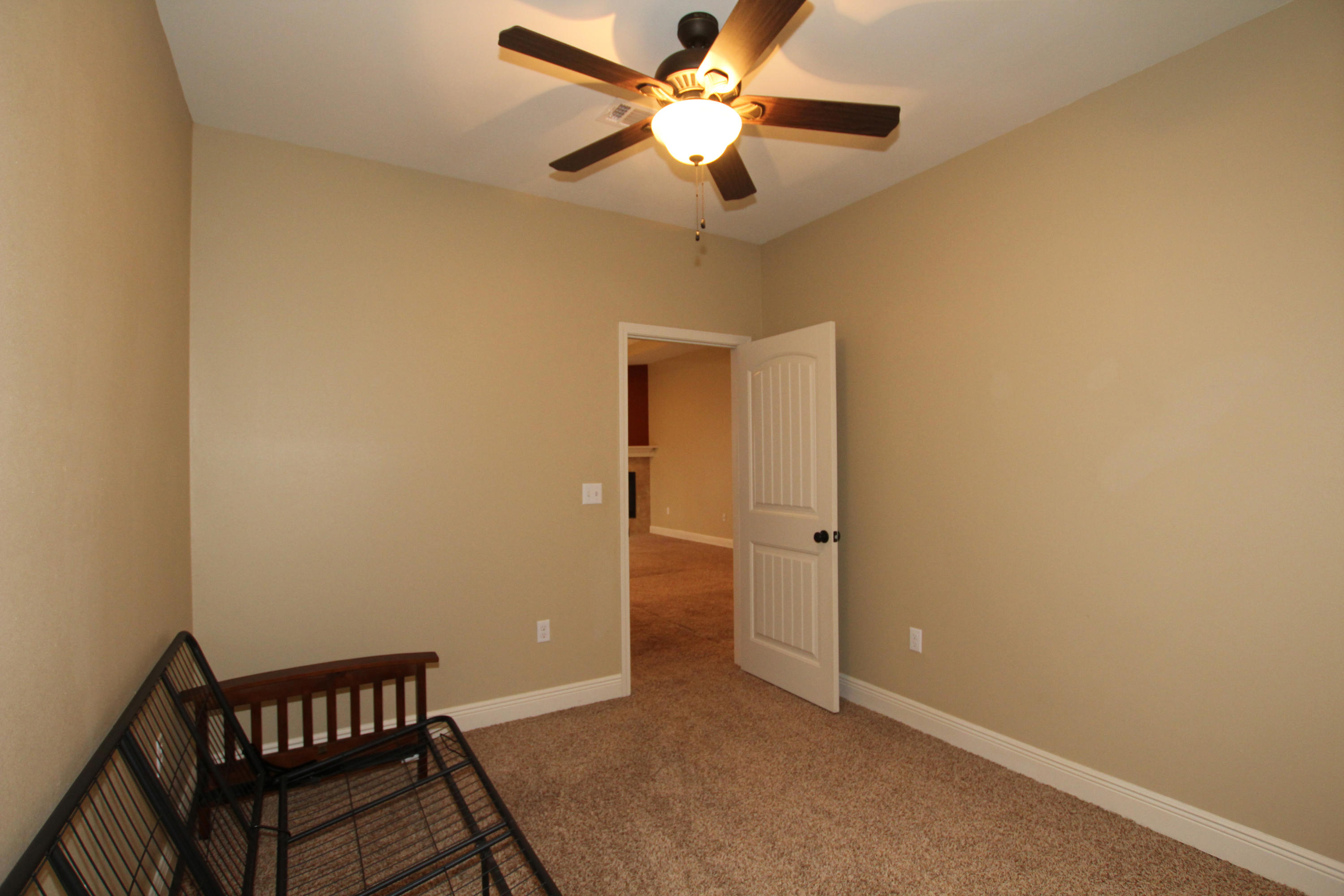 AUTUMN WOODS - Residential