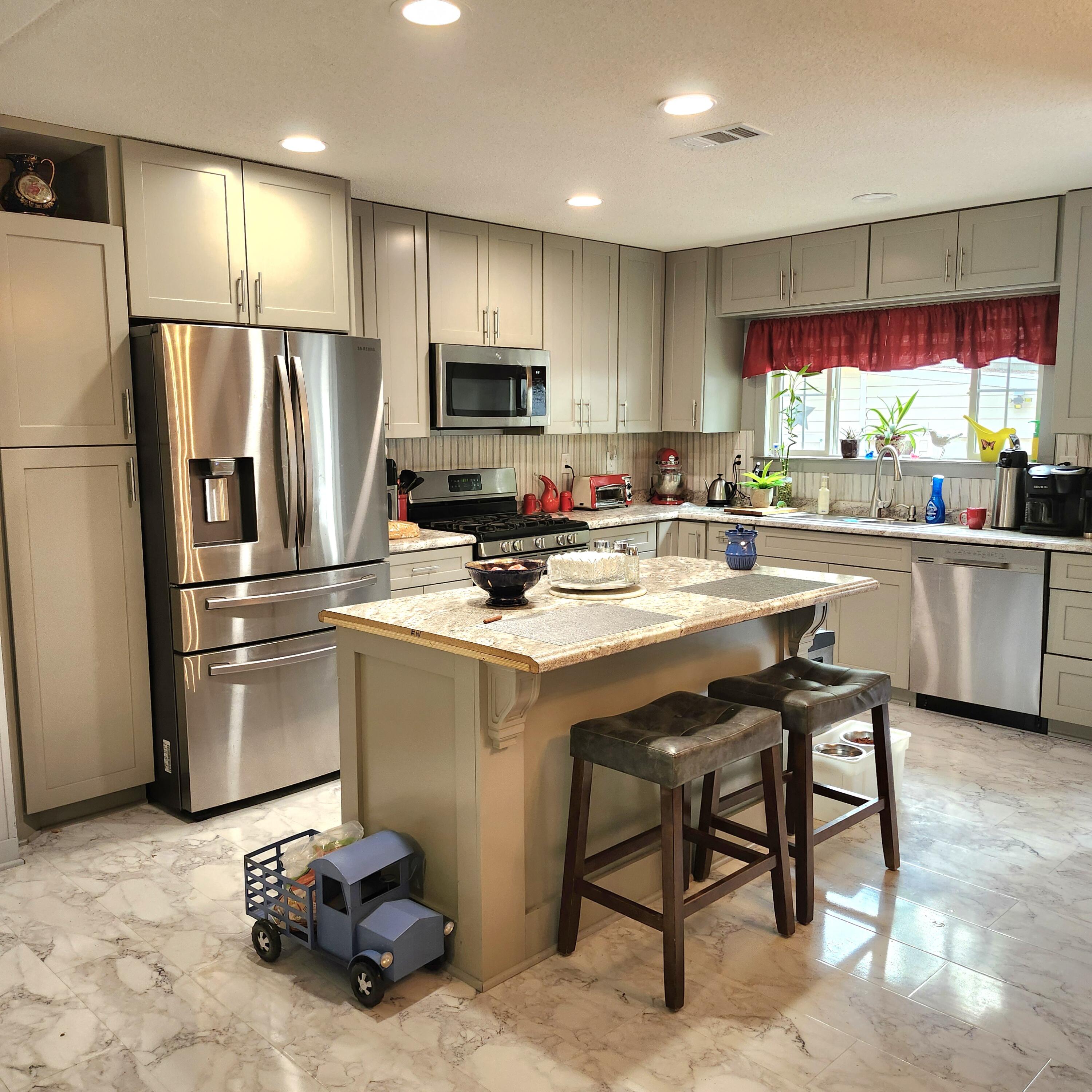 LLOYD & HETHERINGTON - Residential