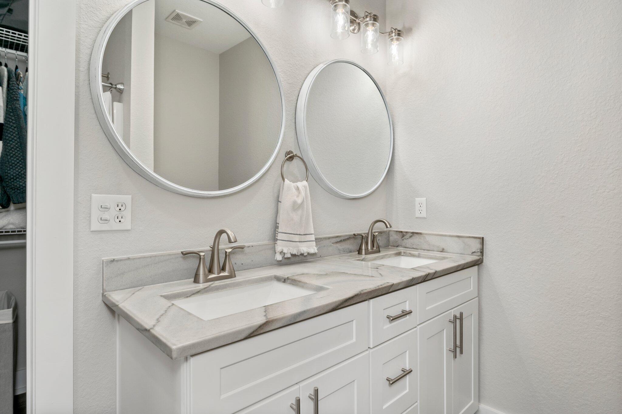 NORTH SUPERGROUP (221000.00) - Residential