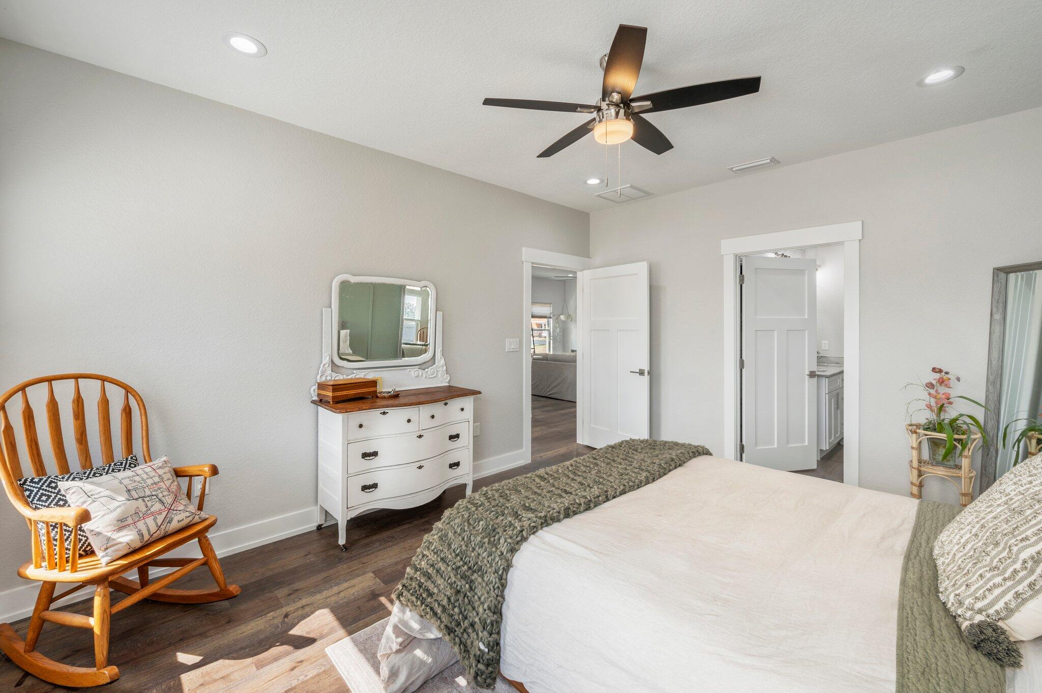 NORTH SUPERGROUP (221000.00) - Residential