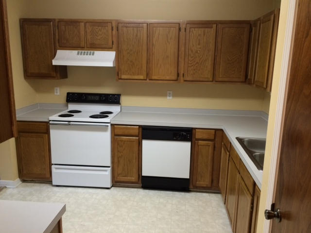 SCHNEIDER DRIVE T/H - Residential Lease