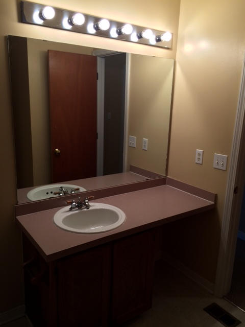 SCHNEIDER DRIVE T/H - Residential Lease