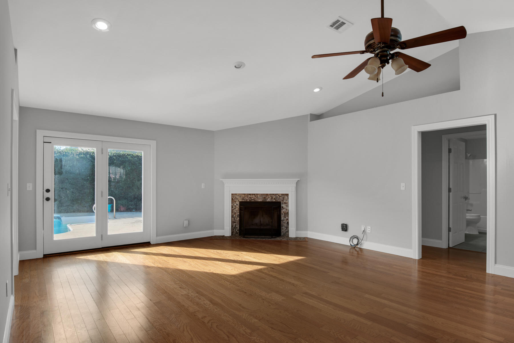 SAILBOAT COVE S/D - Residential