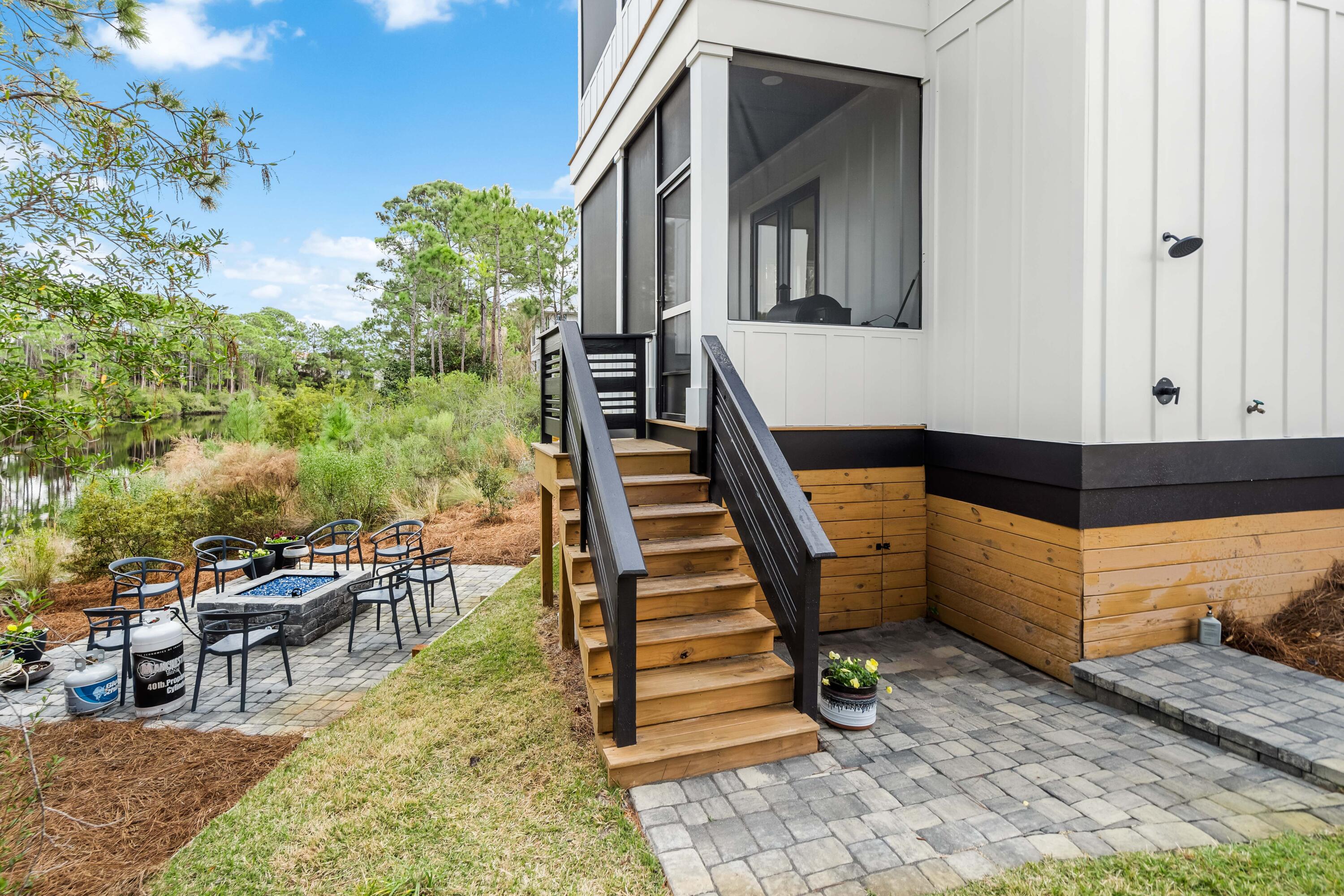 Bayshore Pines - Residential