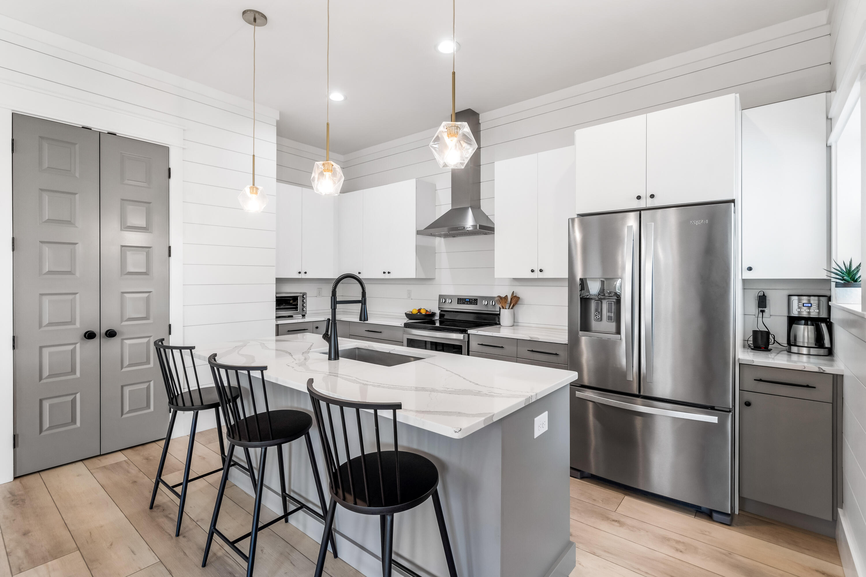 Bayshore Pines - Residential