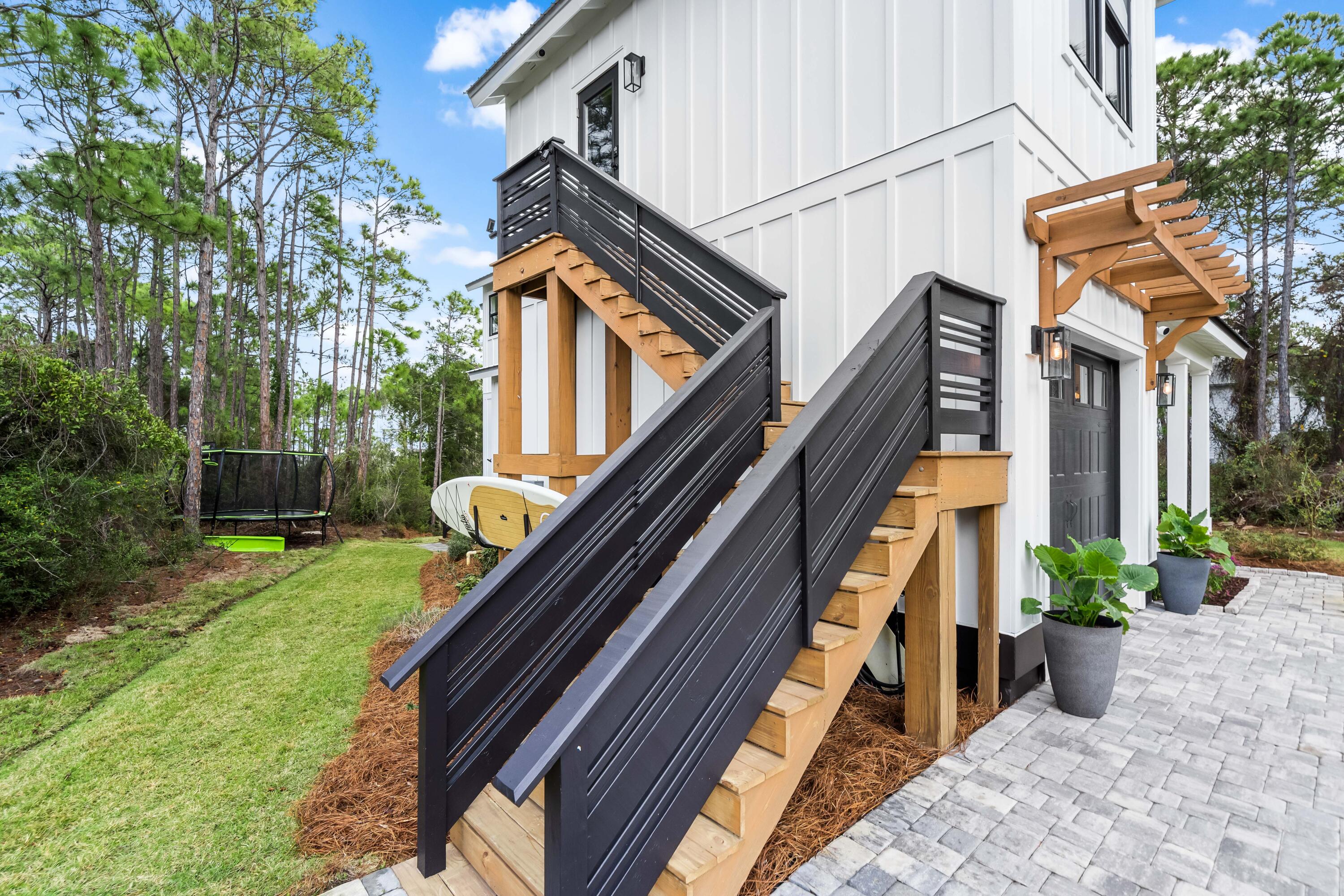 Bayshore Pines - Residential