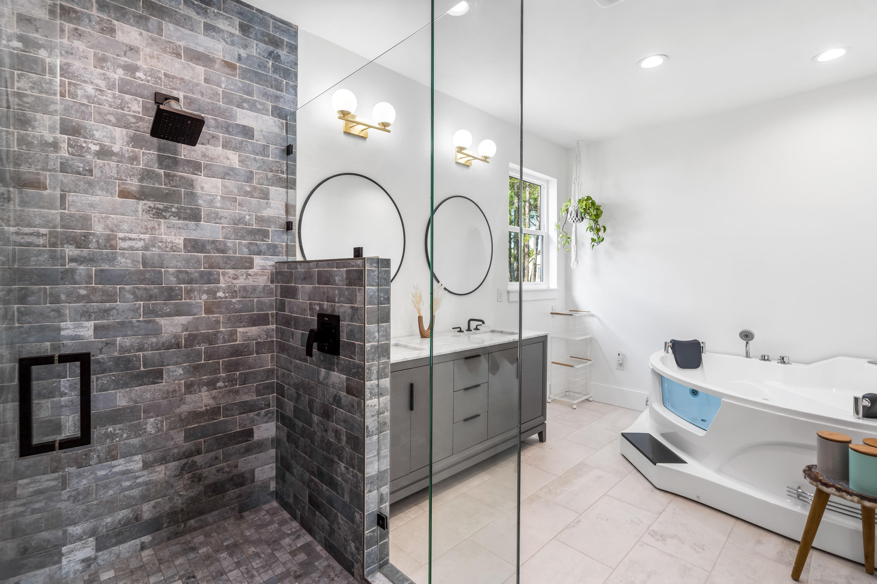 Bayshore Pines - Residential