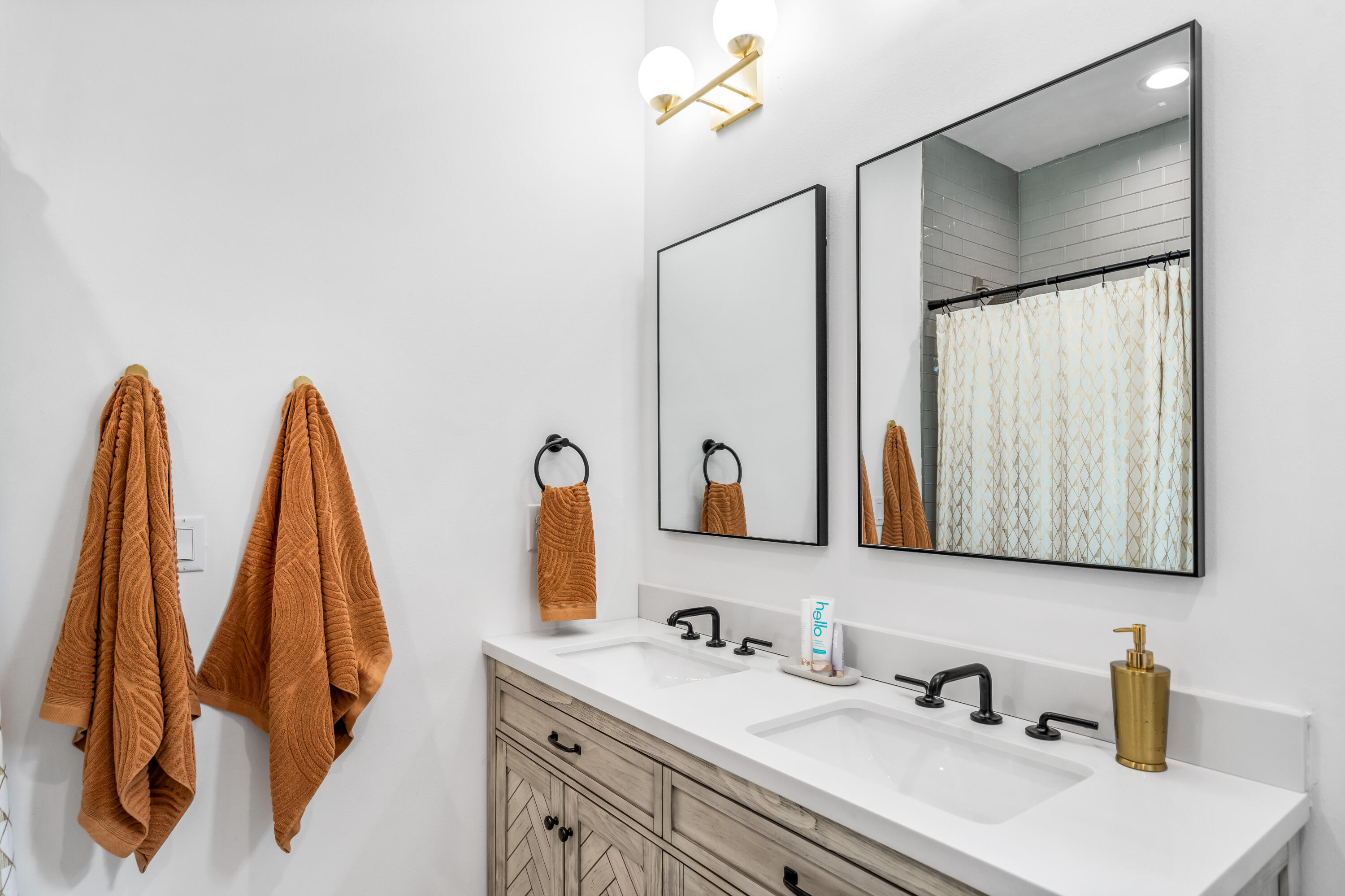 Bayshore Pines - Residential