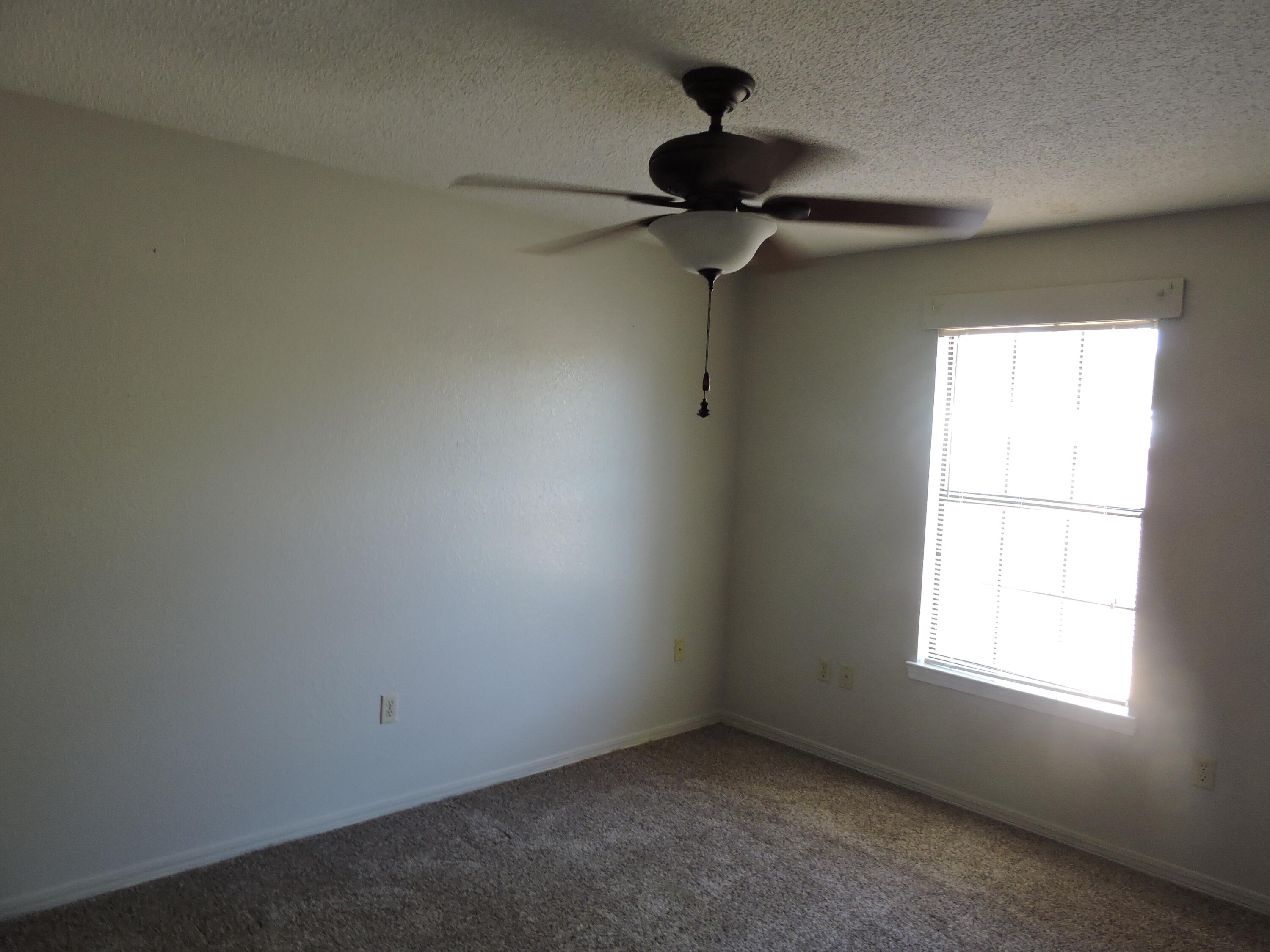 VALLEY T/H - Residential Lease