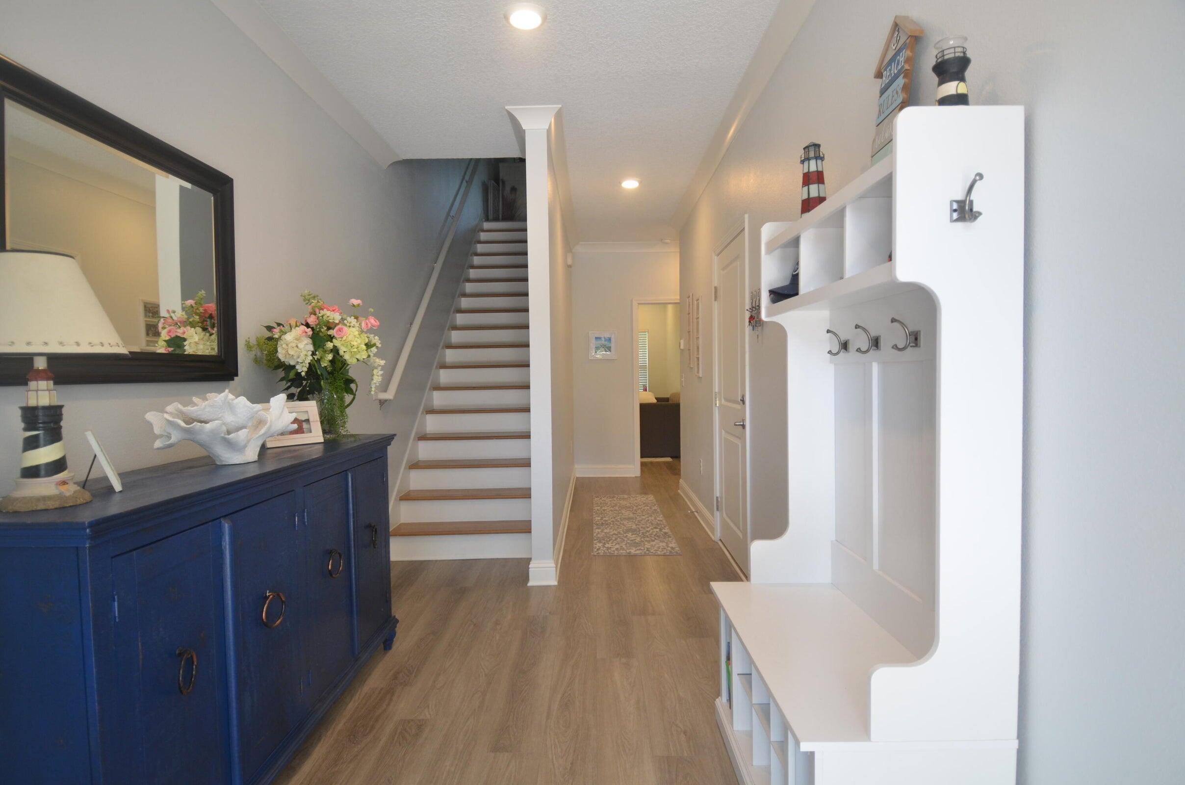 KARA LAKE TOWNHOMES - Residential