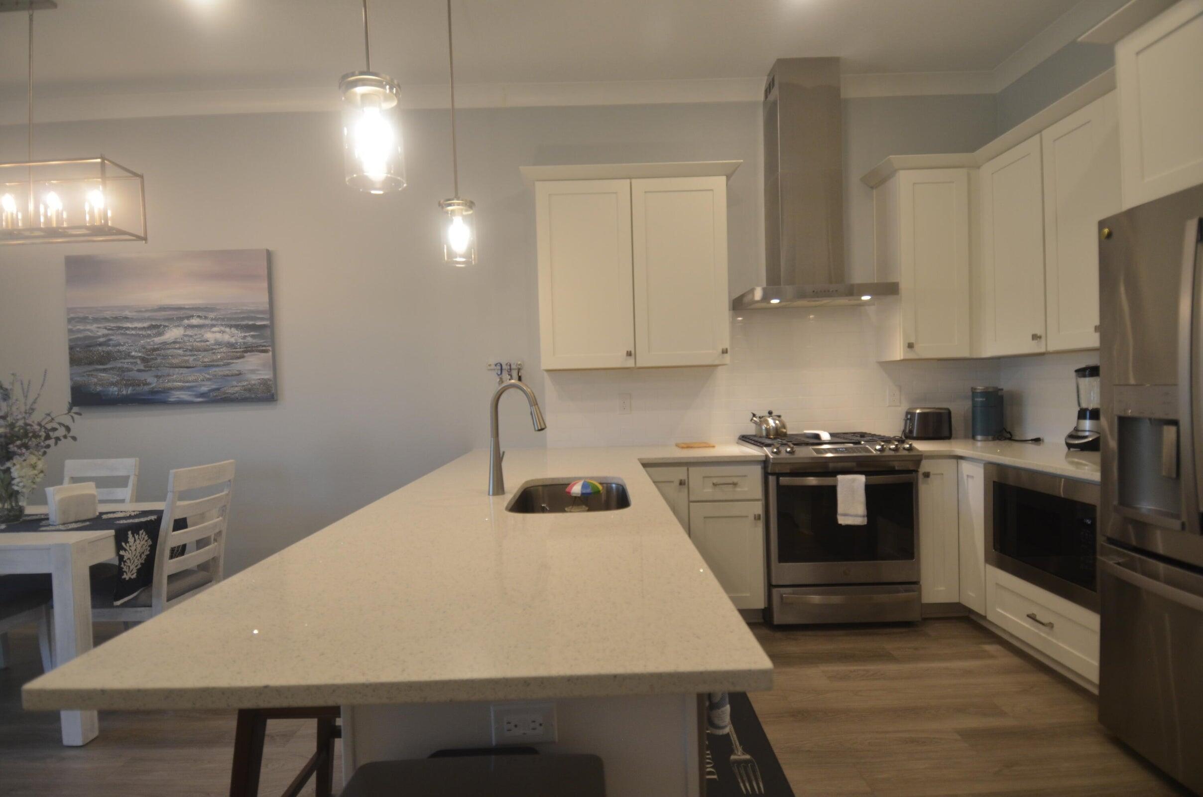 KARA LAKE TOWNHOMES - Residential