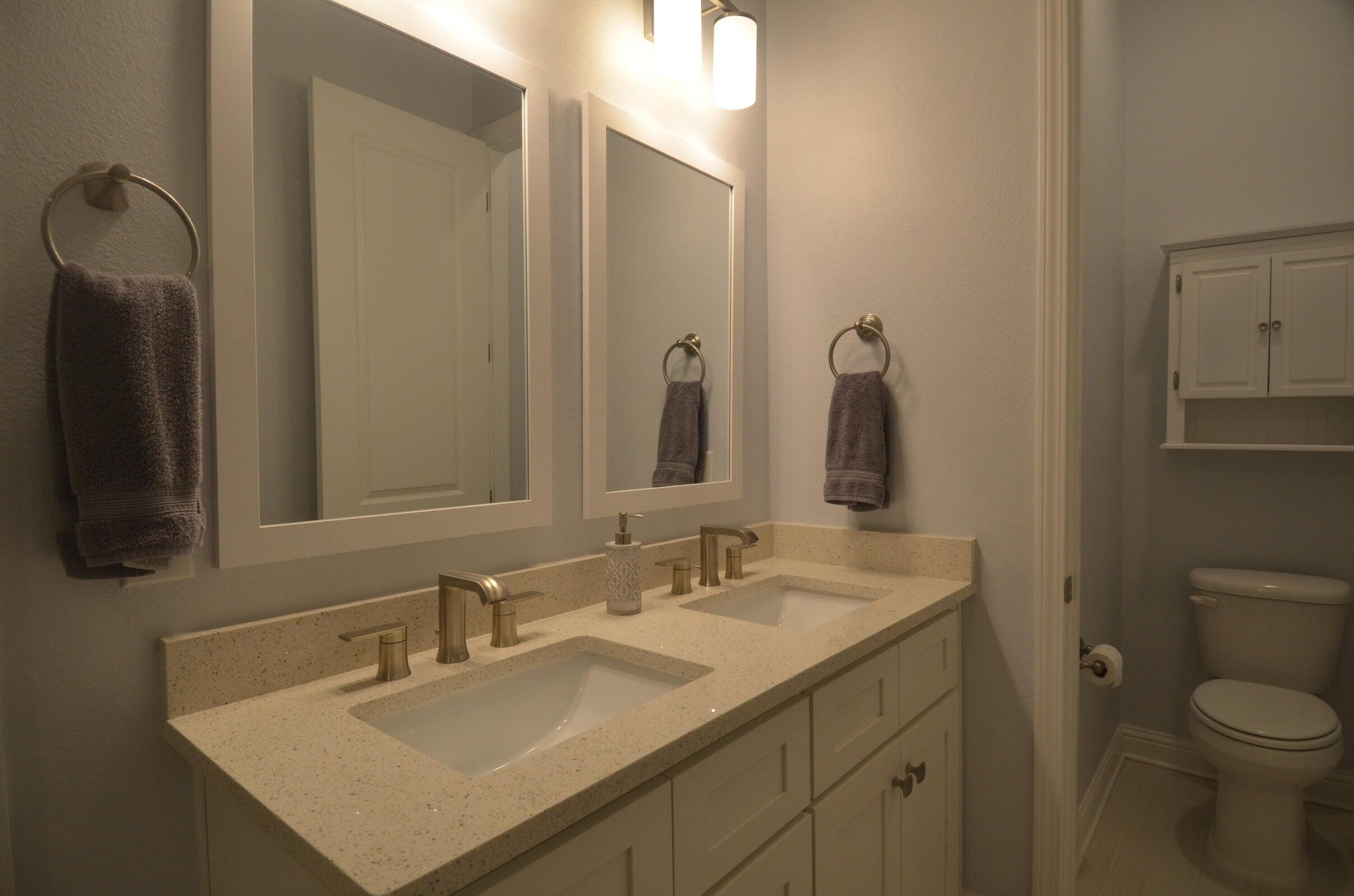 KARA LAKE TOWNHOMES - Residential