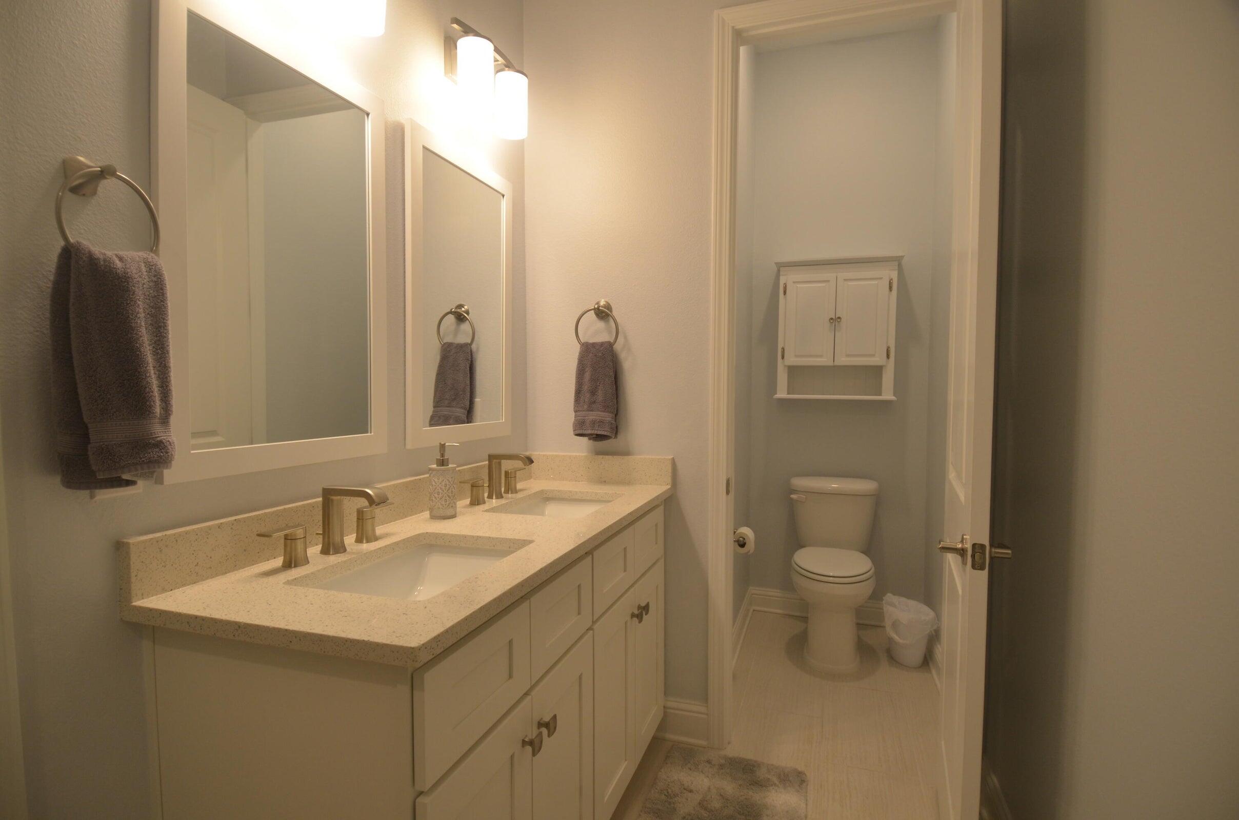 KARA LAKE TOWNHOMES - Residential