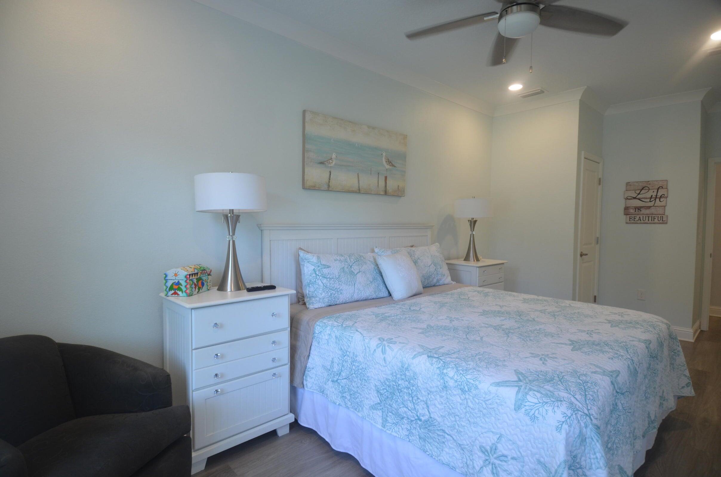 KARA LAKE TOWNHOMES - Residential