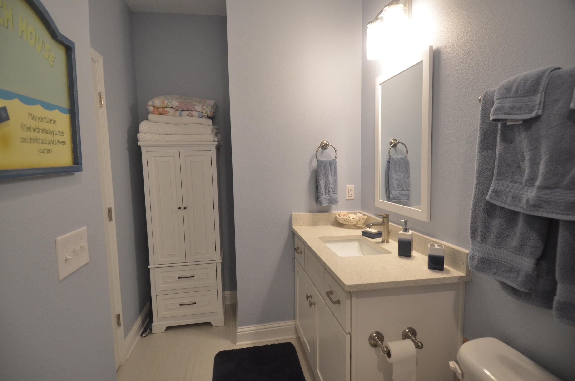KARA LAKE TOWNHOMES - Residential