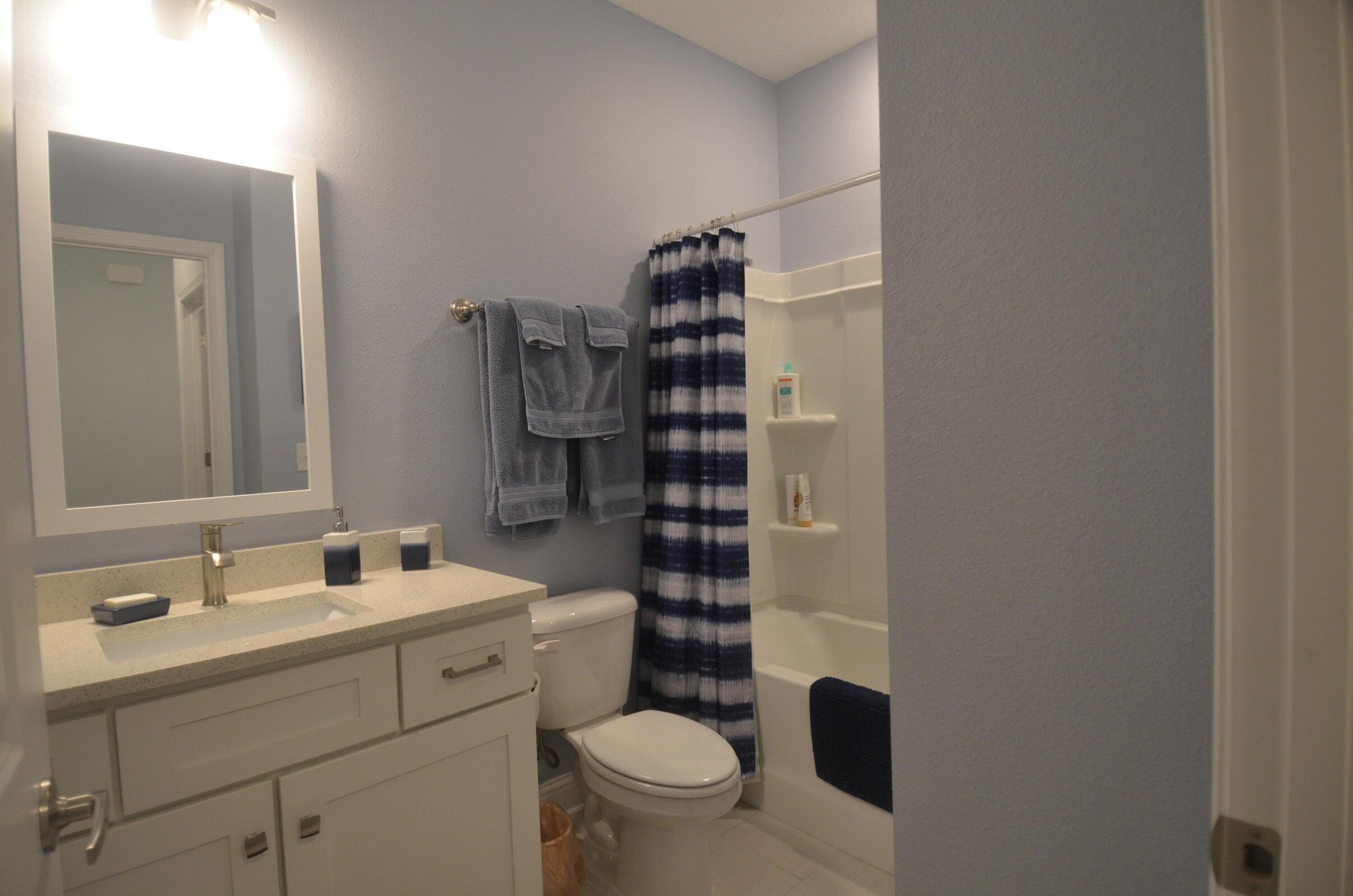 KARA LAKE TOWNHOMES - Residential