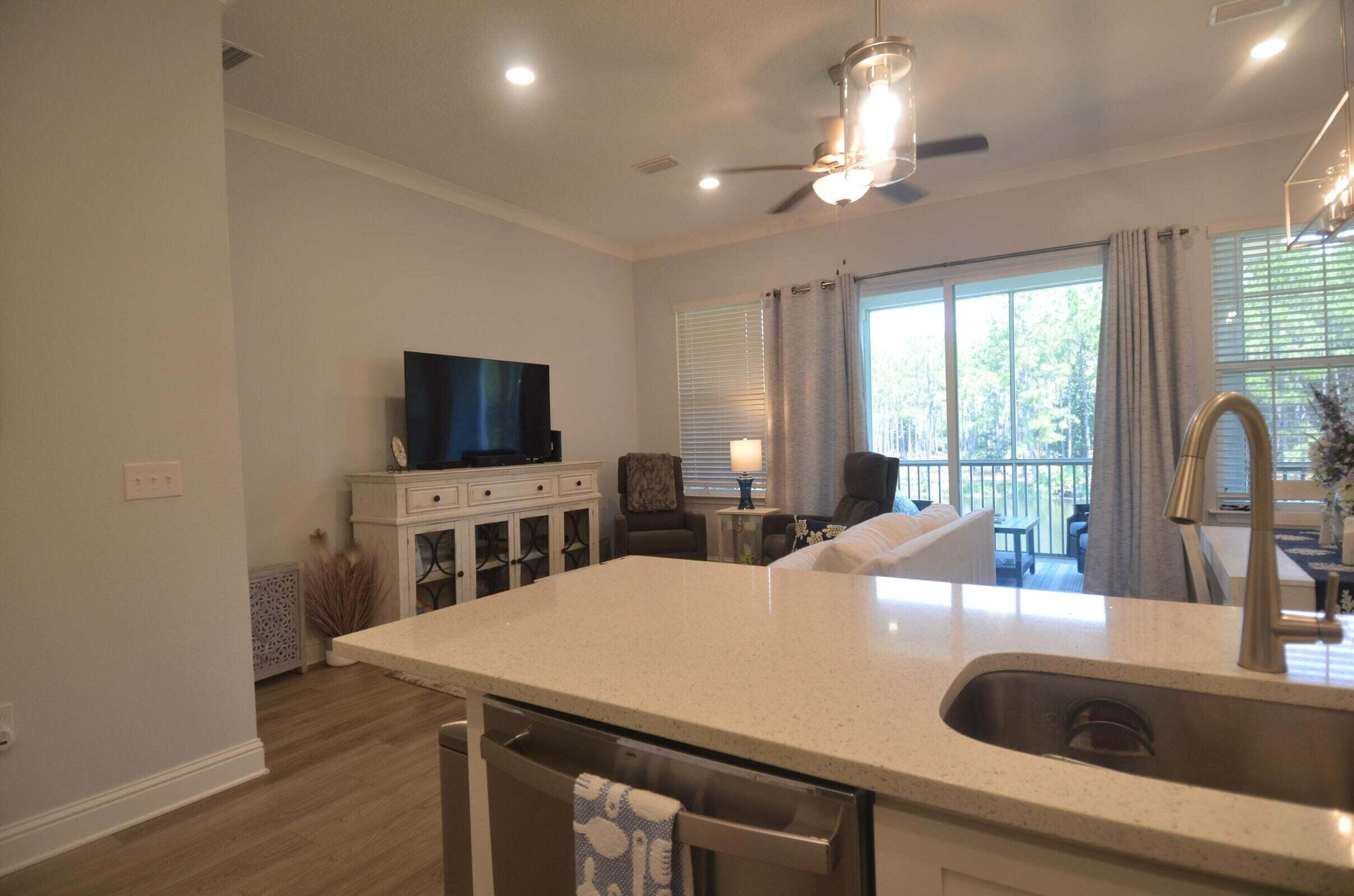 KARA LAKE TOWNHOMES - Residential