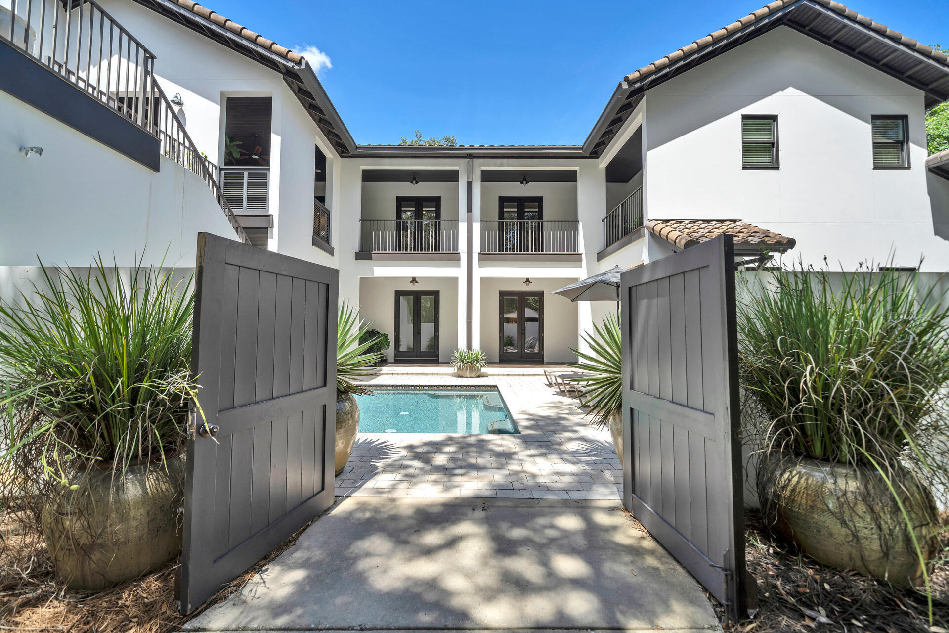 BOTANY BAYOU - Residential