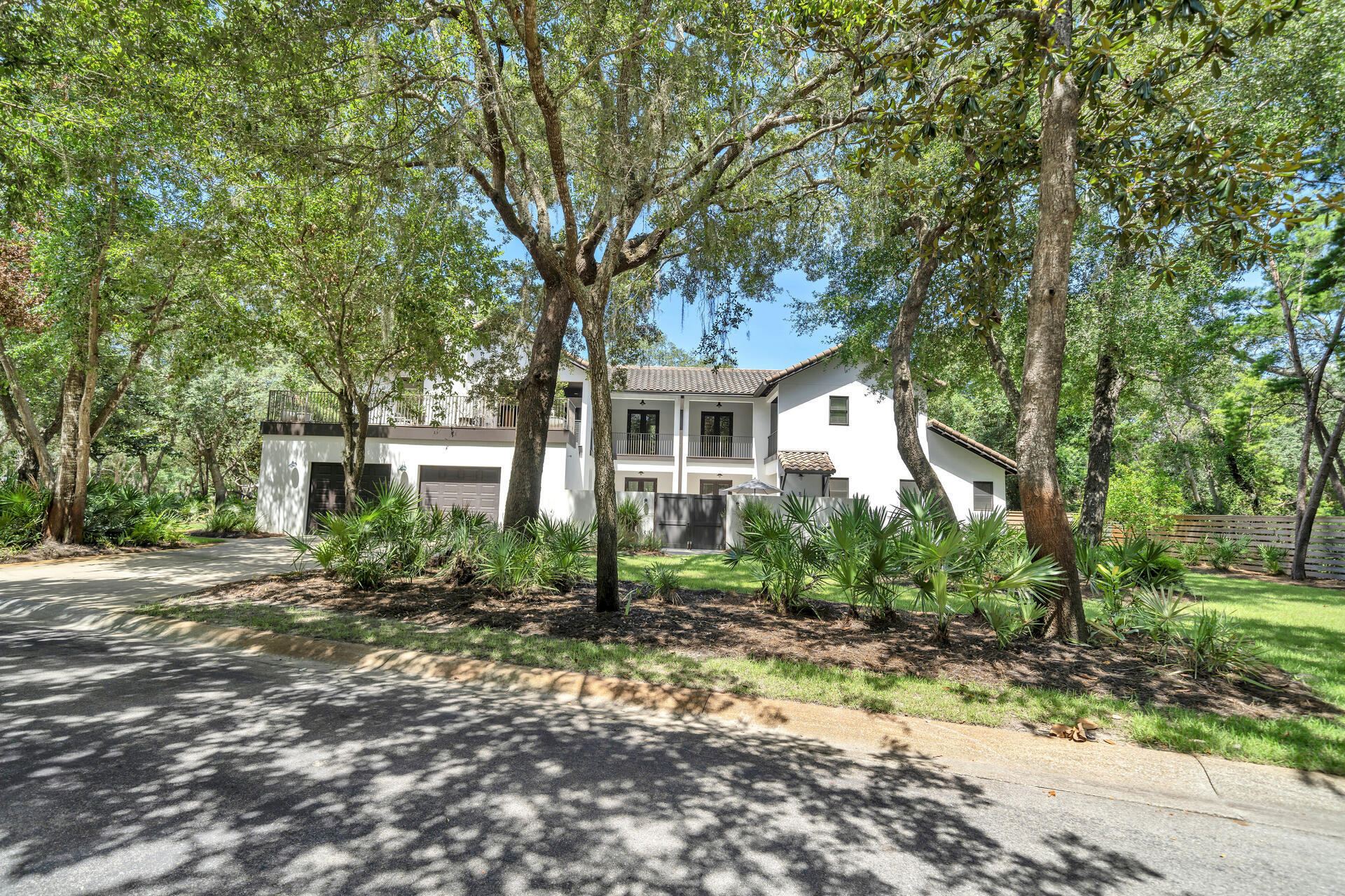 BOTANY BAYOU - Residential