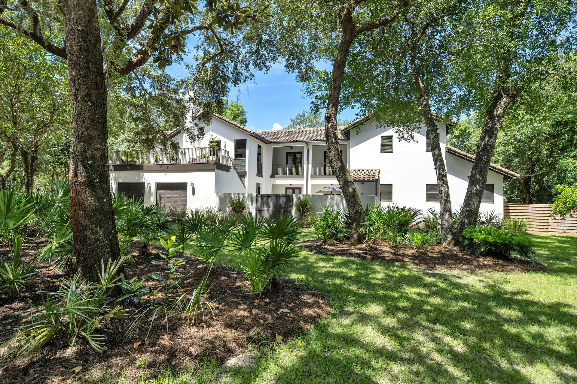 BOTANY BAYOU - Residential