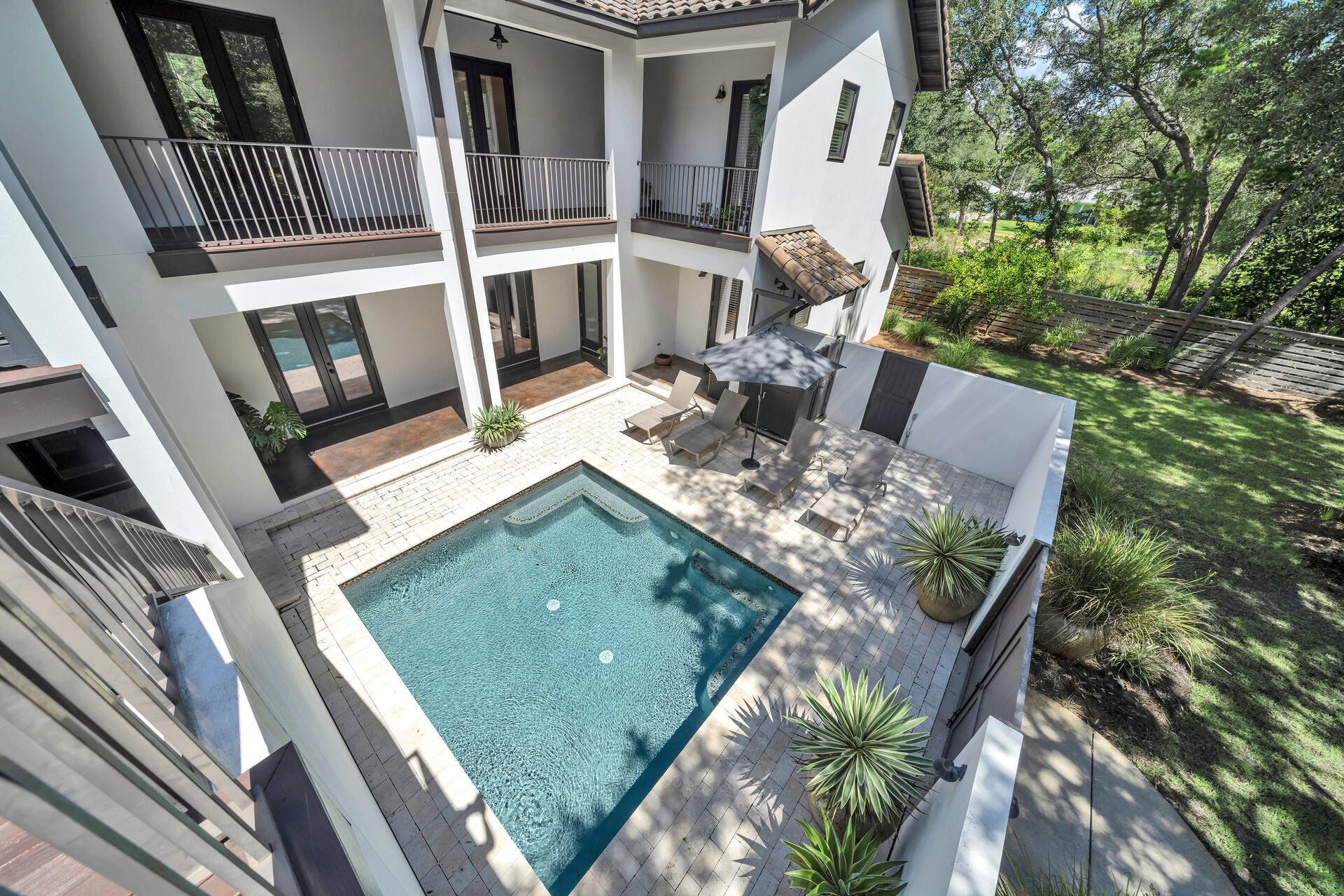 BOTANY BAYOU - Residential