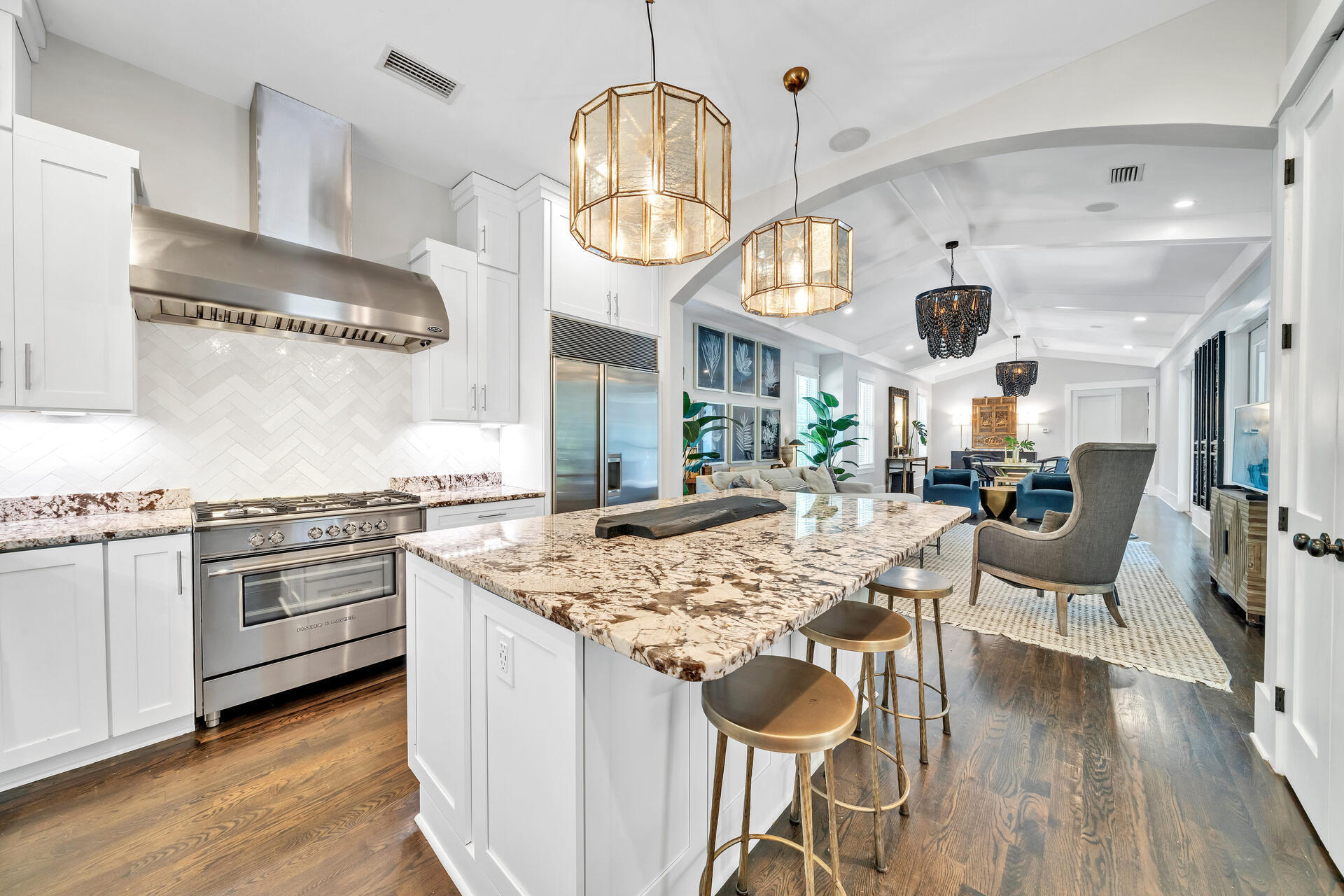 BOTANY BAYOU - Residential