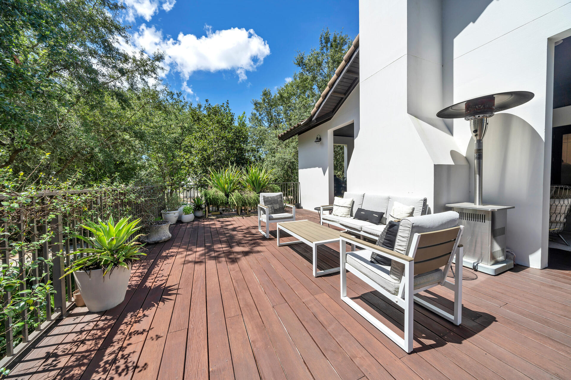 BOTANY BAYOU - Residential