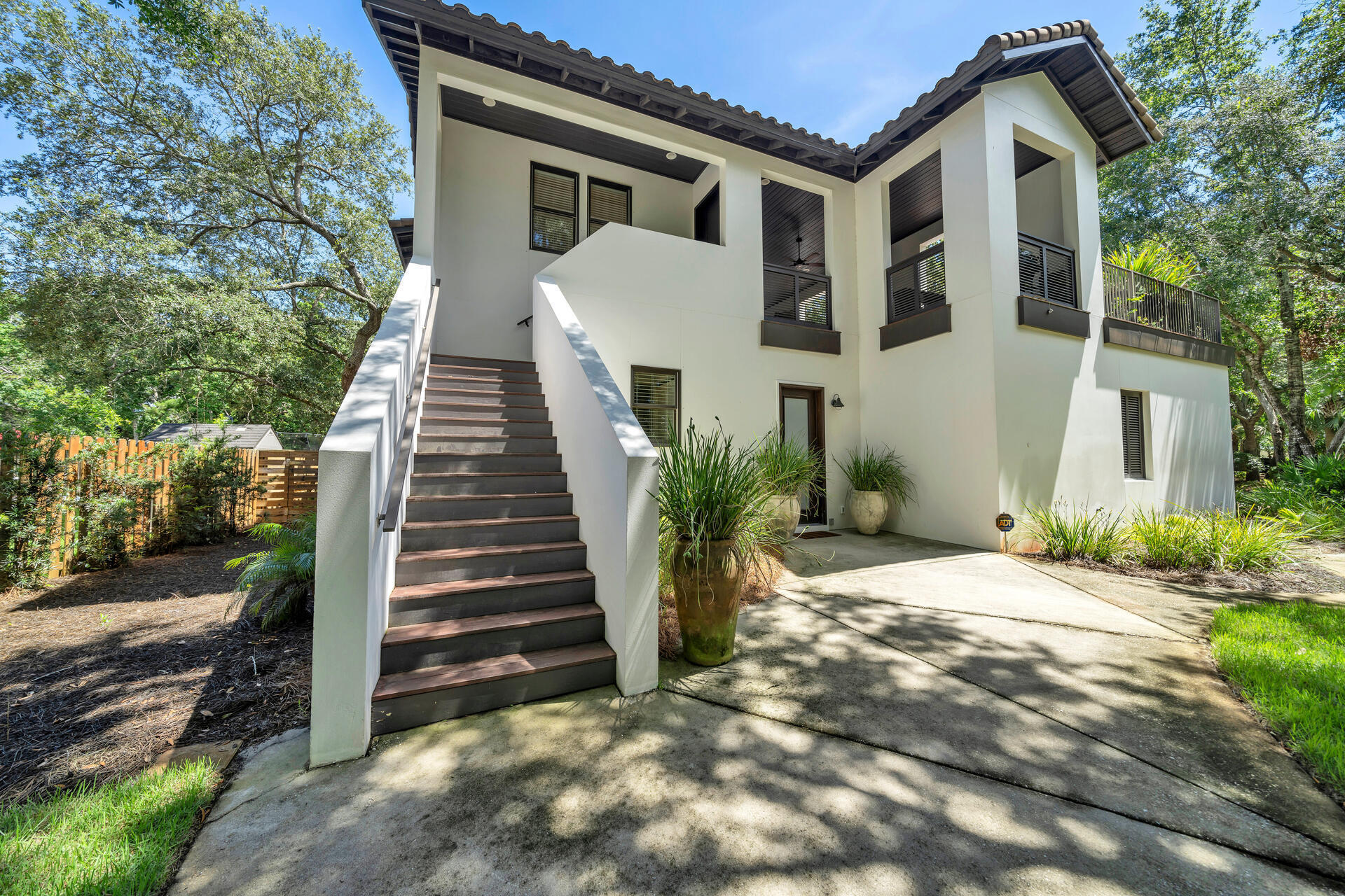 BOTANY BAYOU - Residential