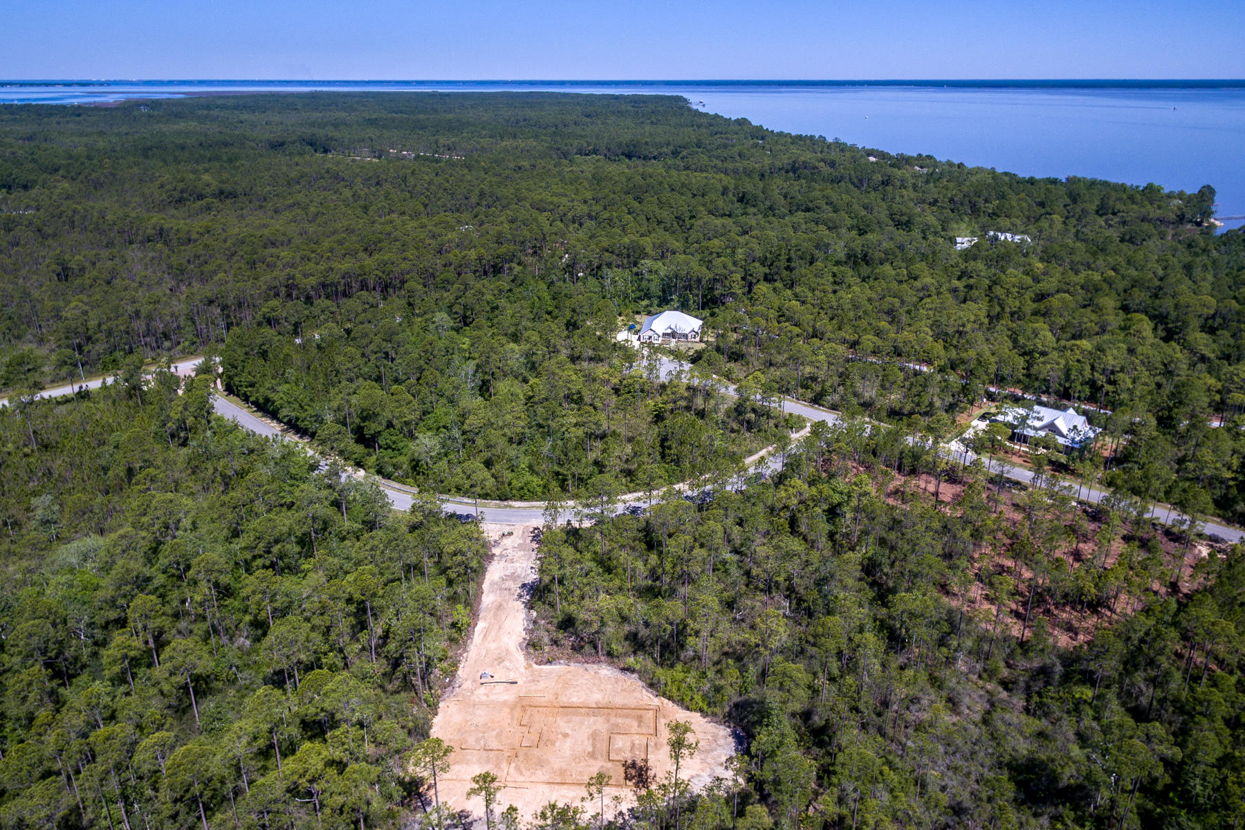 SECLUSION BAY - Land