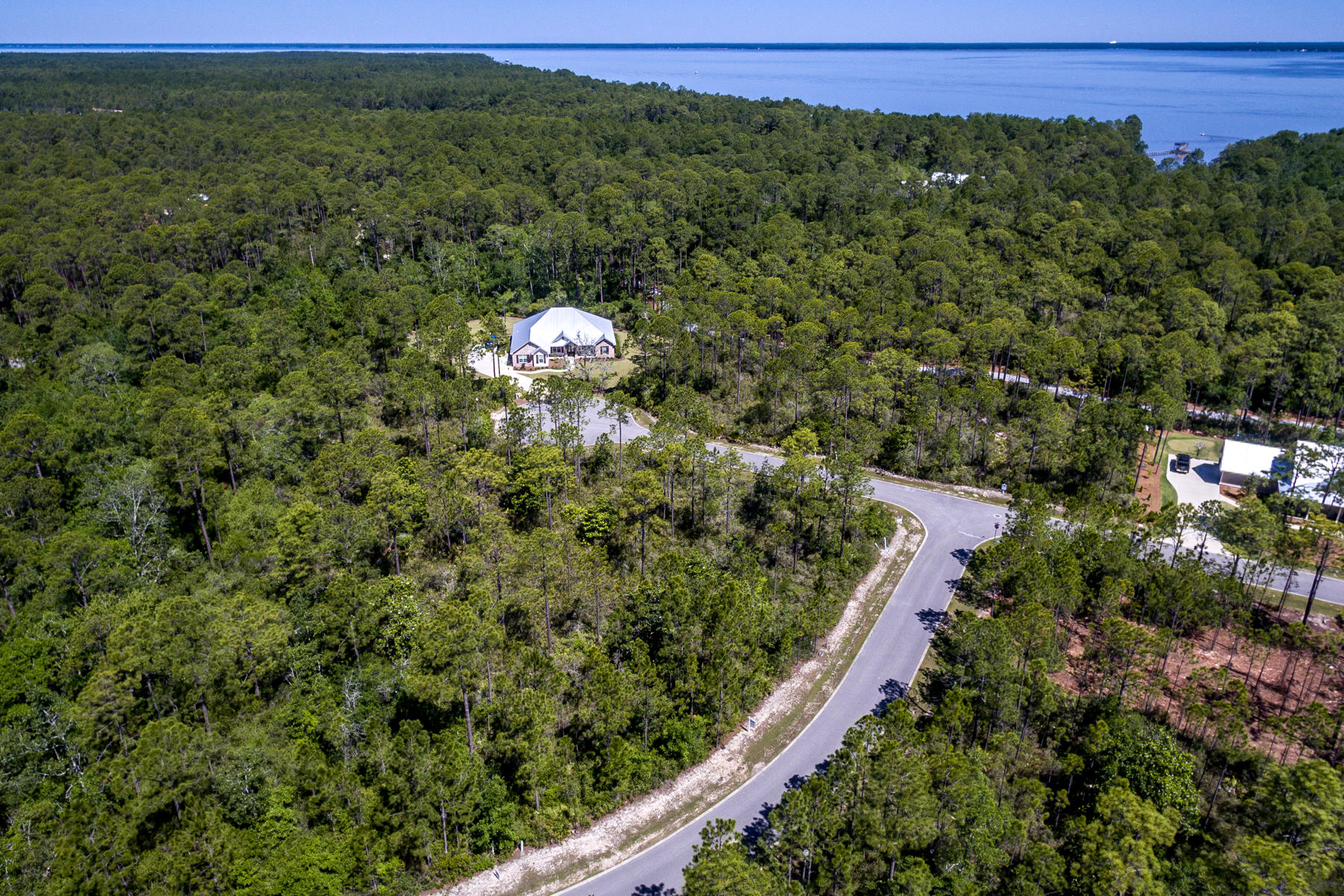 SECLUSION BAY - Land