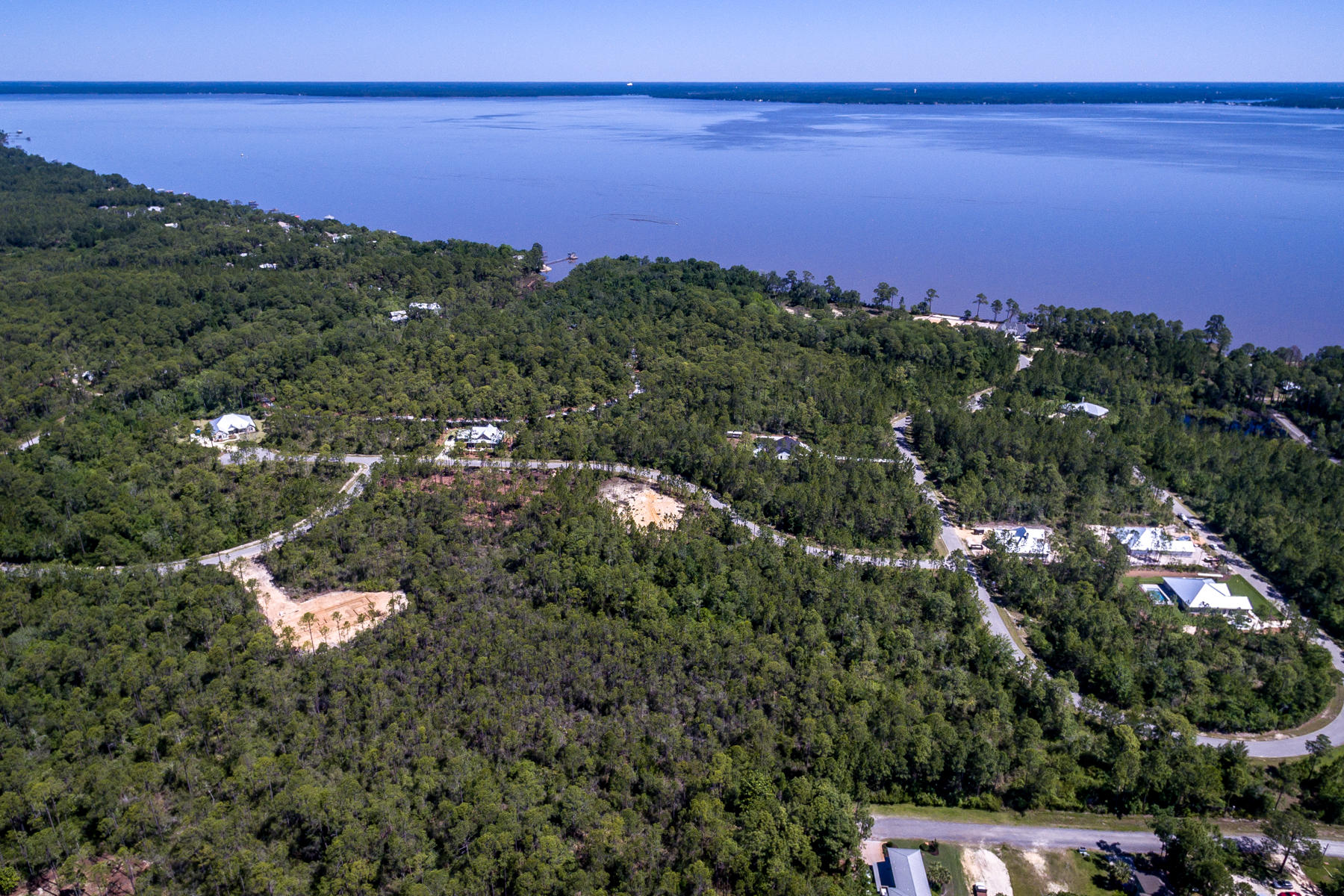 SECLUSION BAY - Land