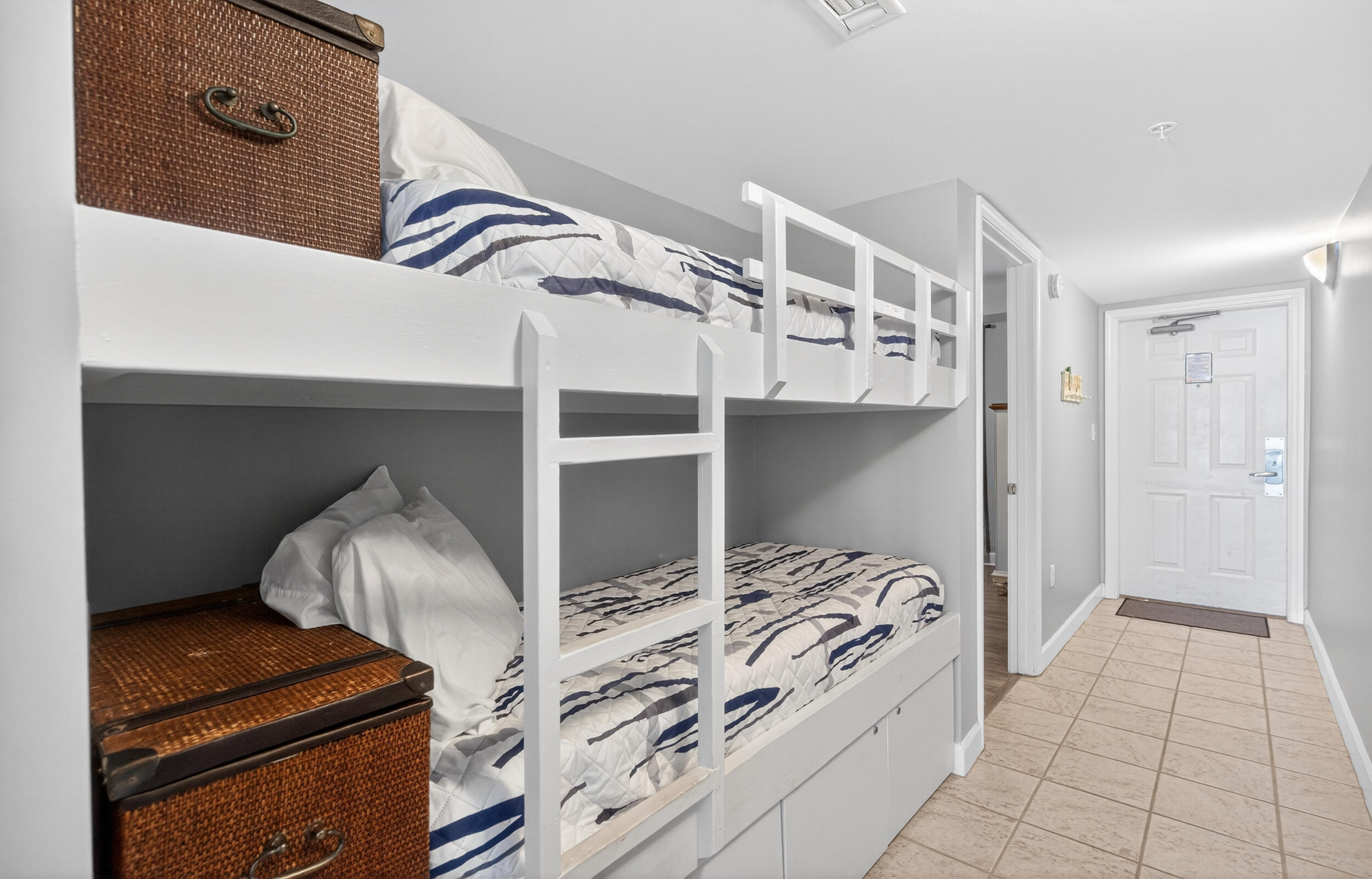 PELICAN ISLE - Residential