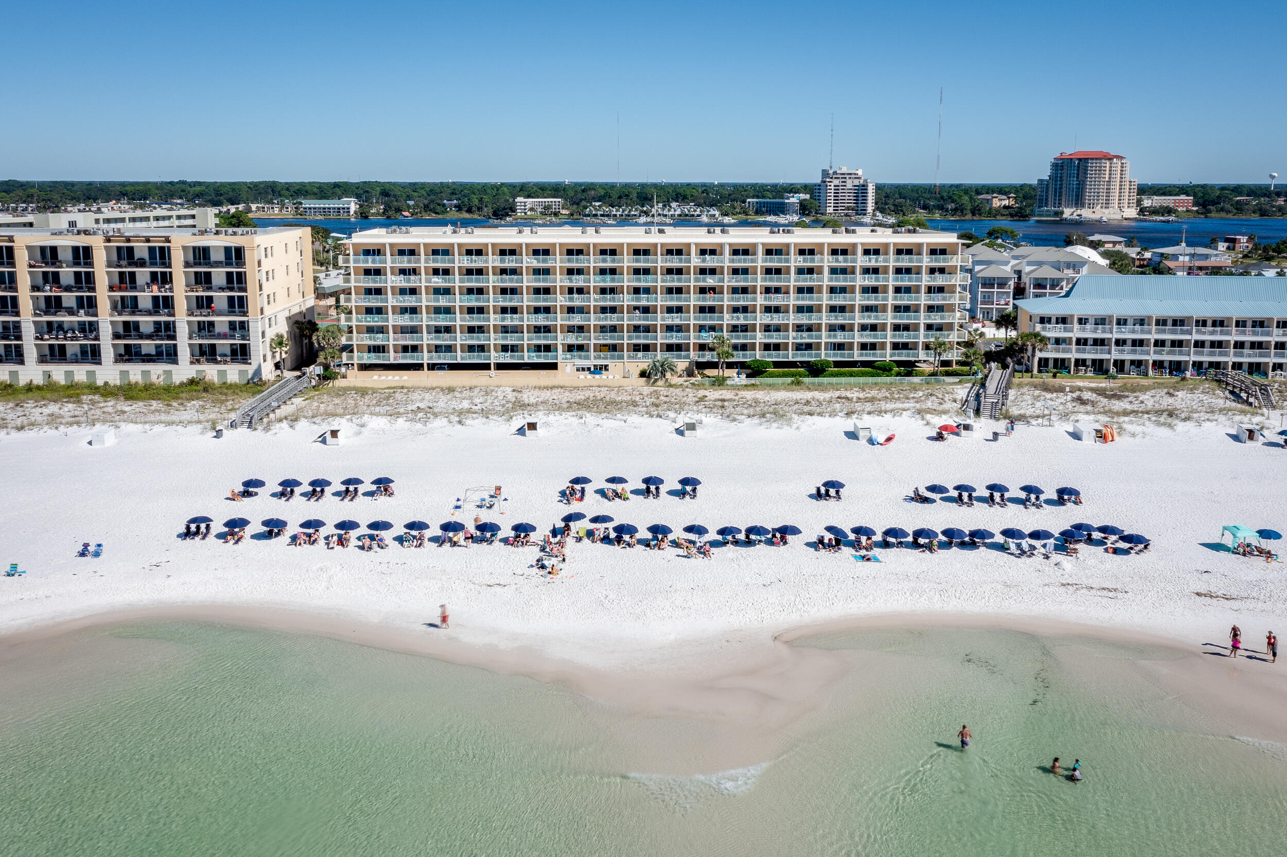 PELICAN ISLE - Residential