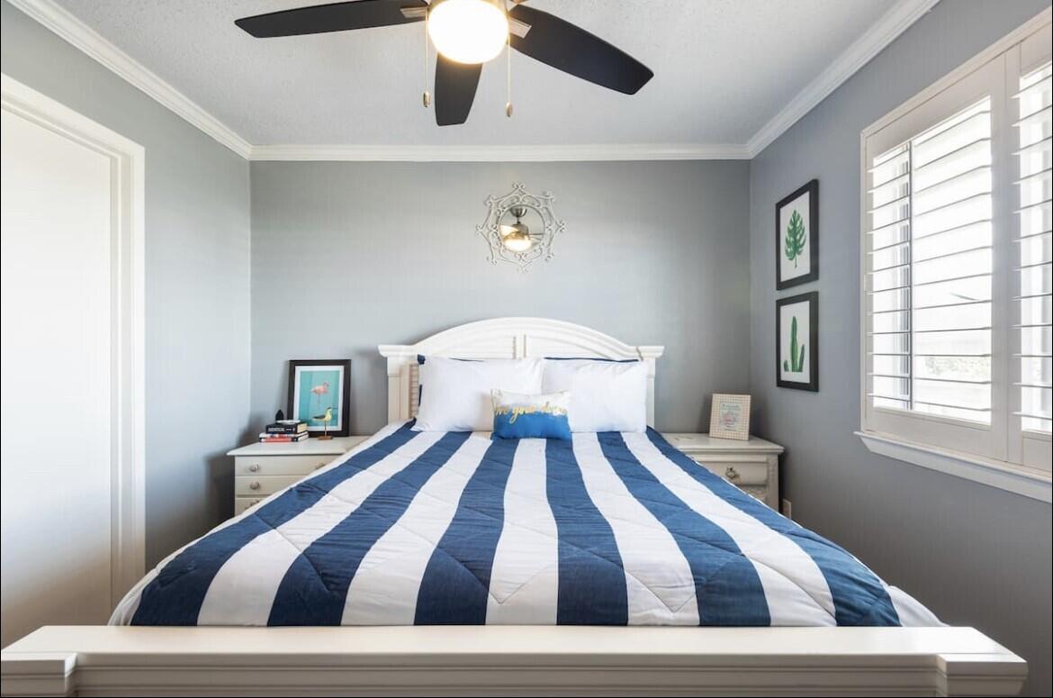 ISLAND HOME CONDO - Residential