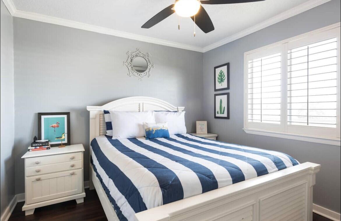 ISLAND HOME CONDO - Residential