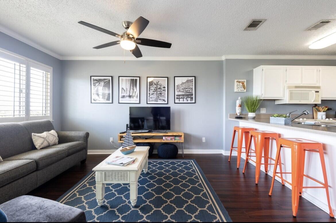 ISLAND HOME CONDO - Residential