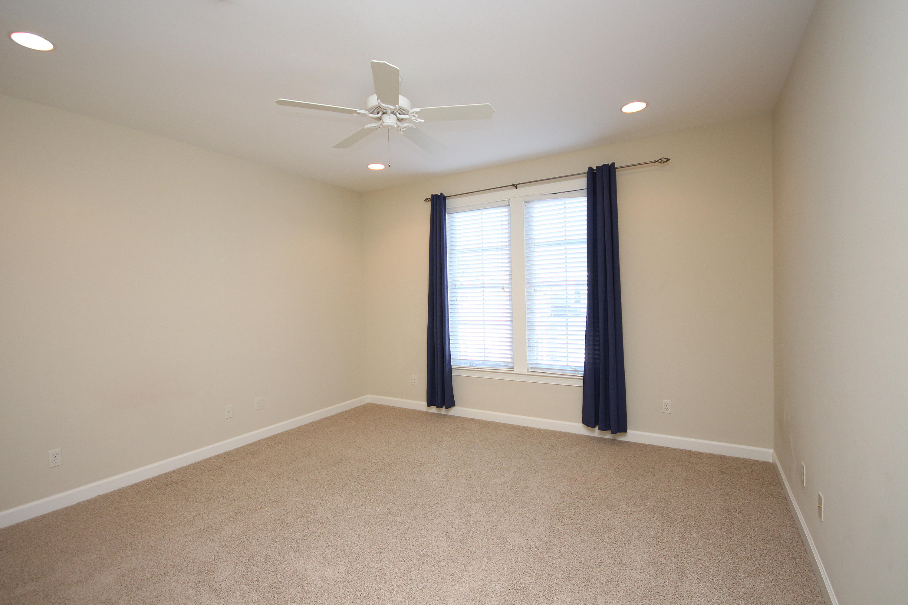 MARINA LANDING - Residential