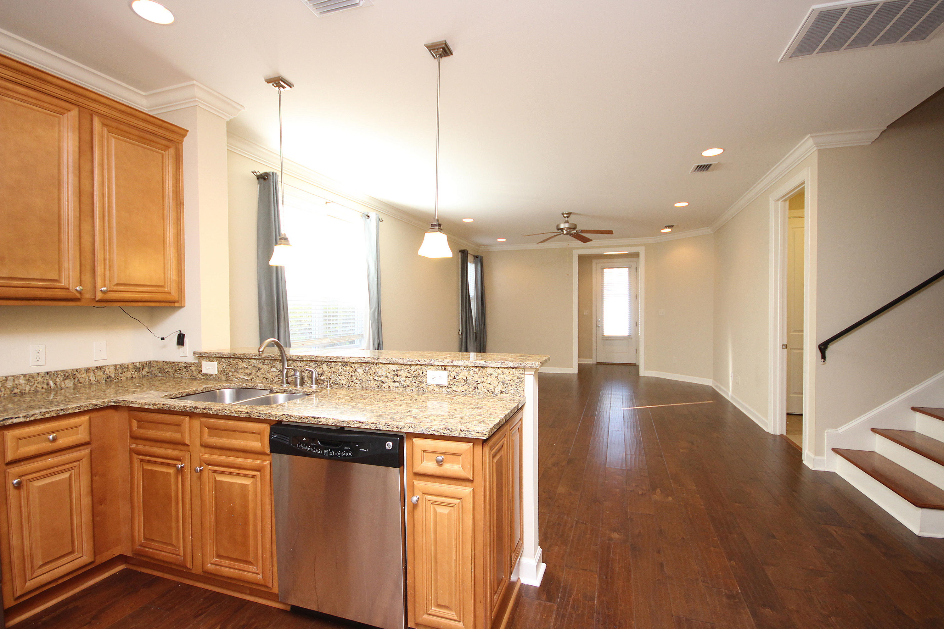 MARINA LANDING - Residential