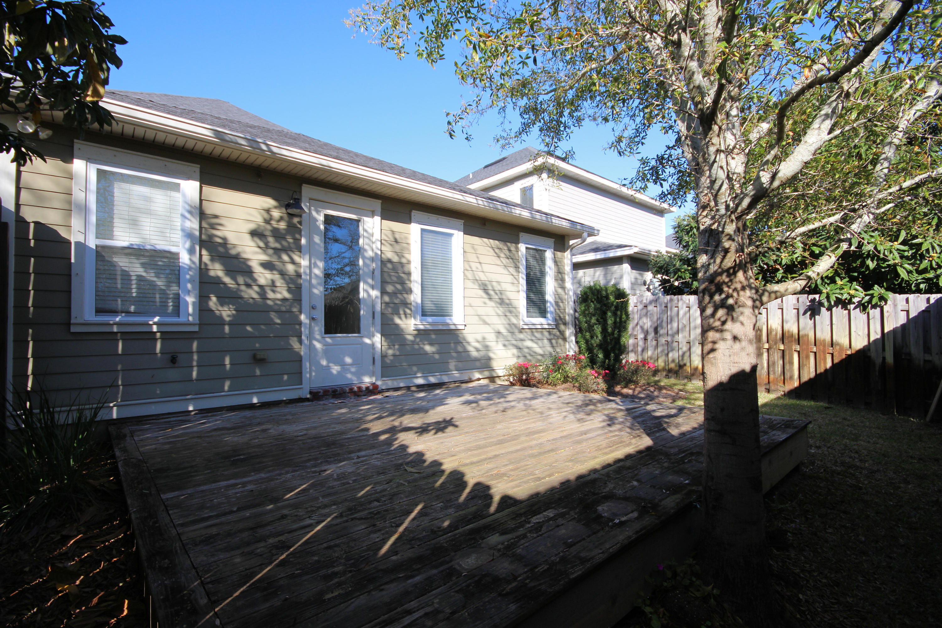 MARINA LANDING - Residential