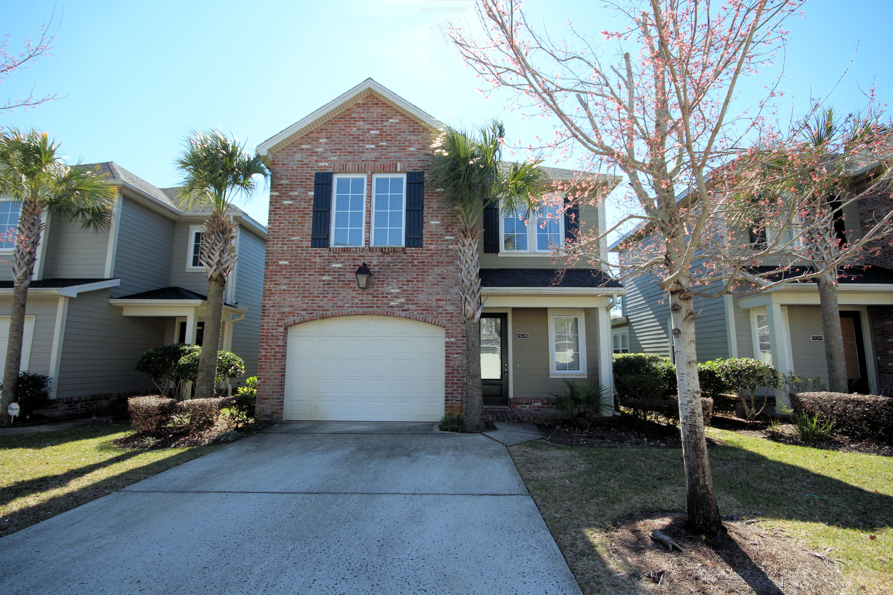 MARINA LANDING - Residential