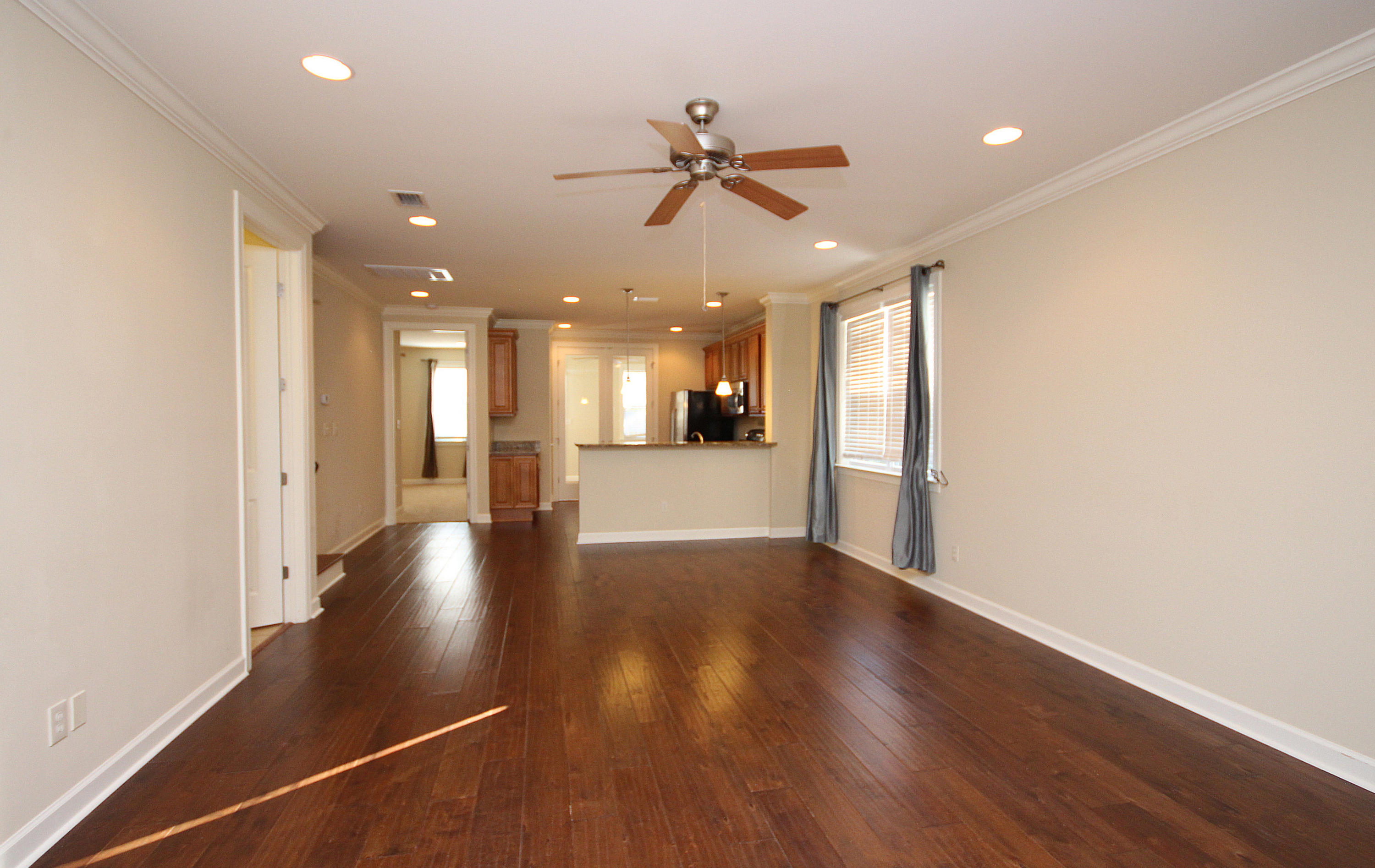 MARINA LANDING - Residential