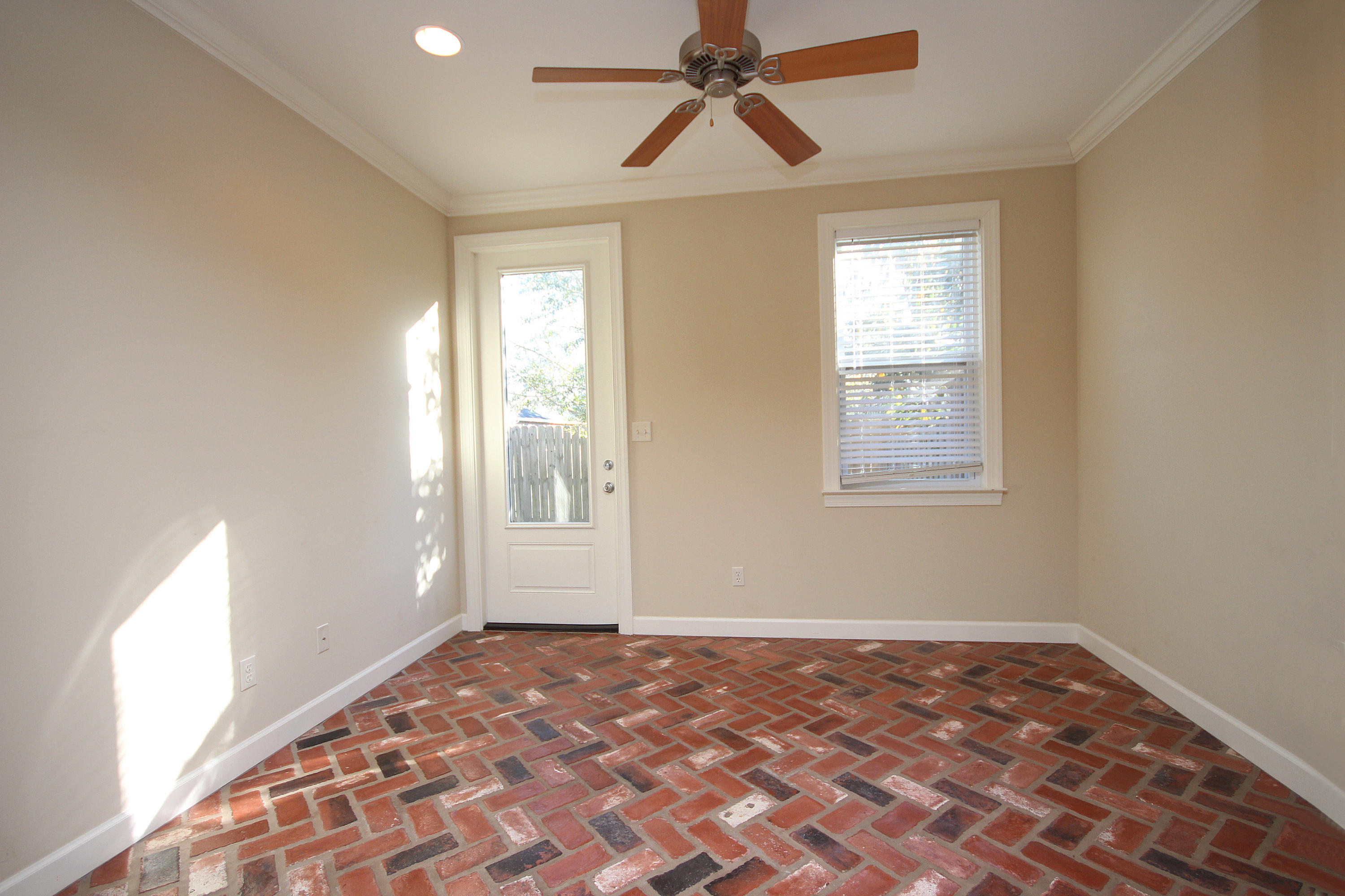 MARINA LANDING - Residential