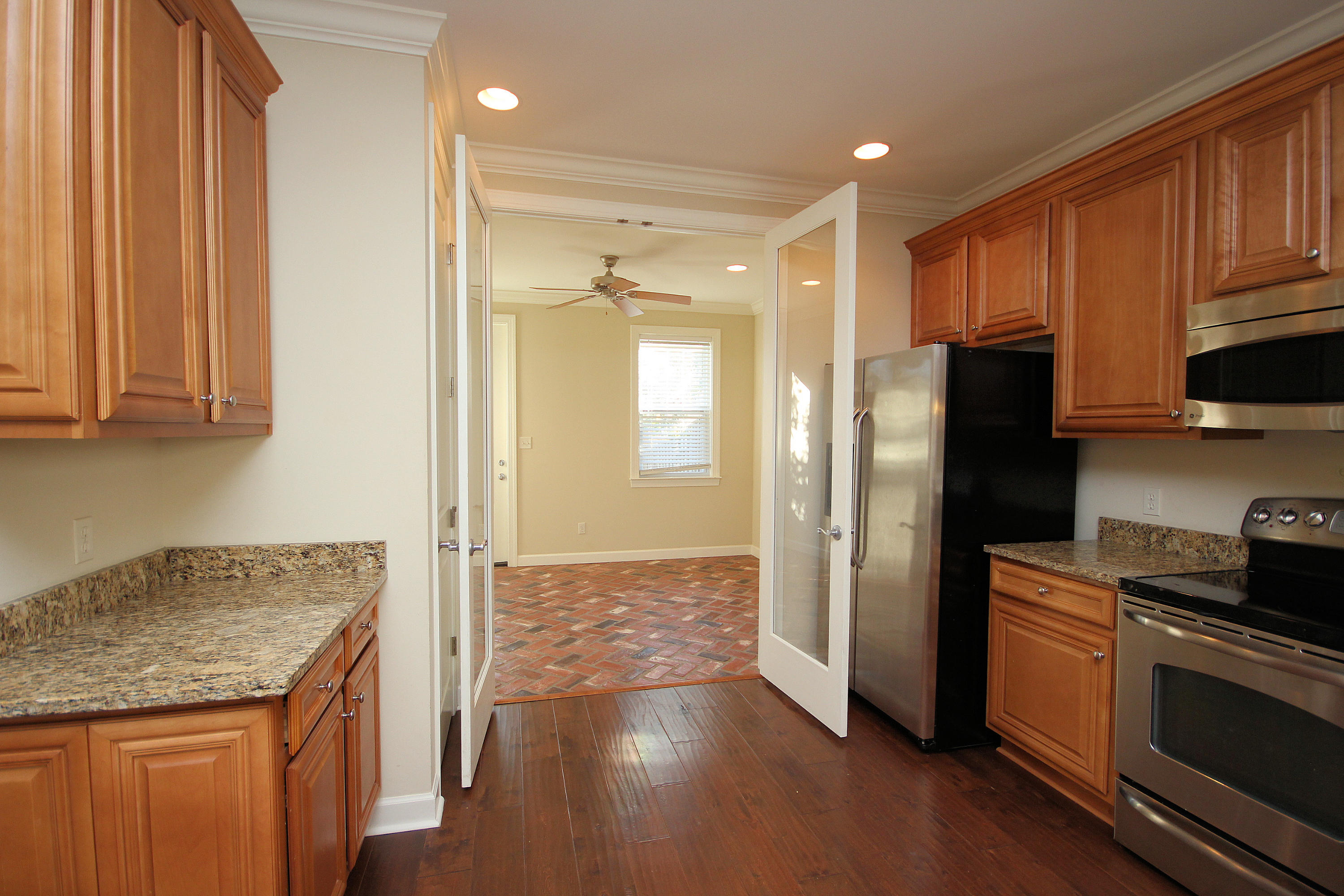 MARINA LANDING - Residential