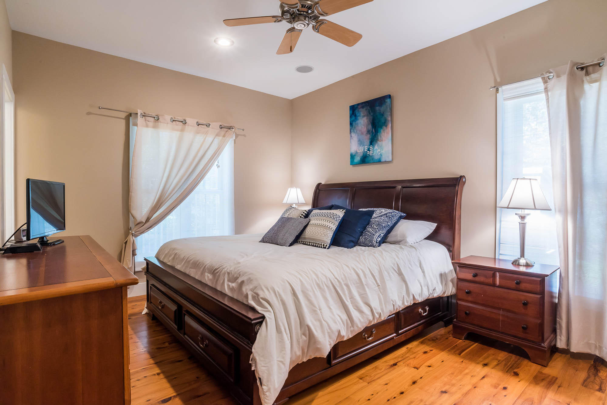 MAGNOLIA COTTAGES BY THE SEA - Residential