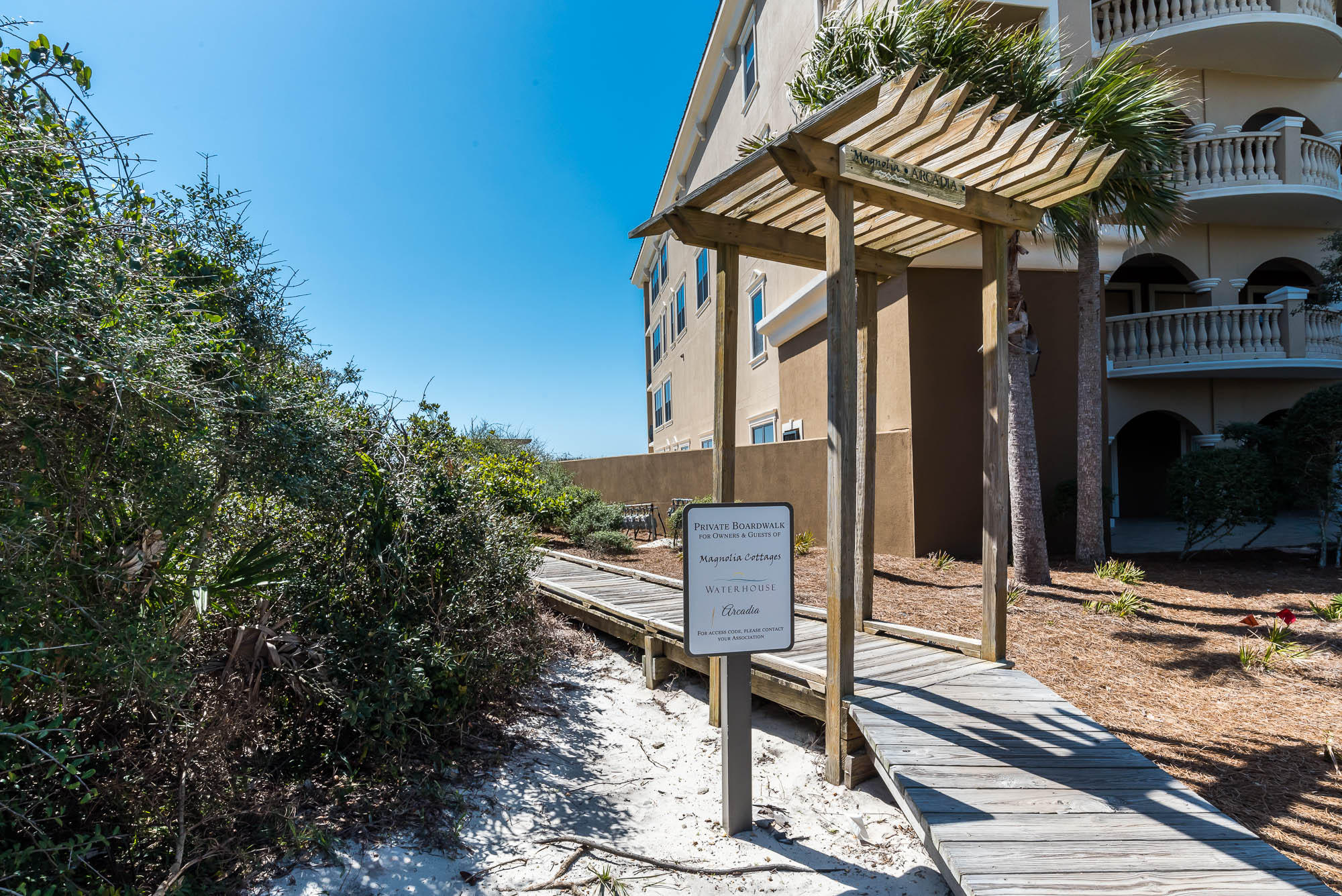 MAGNOLIA COTTAGES BY THE SEA - Residential