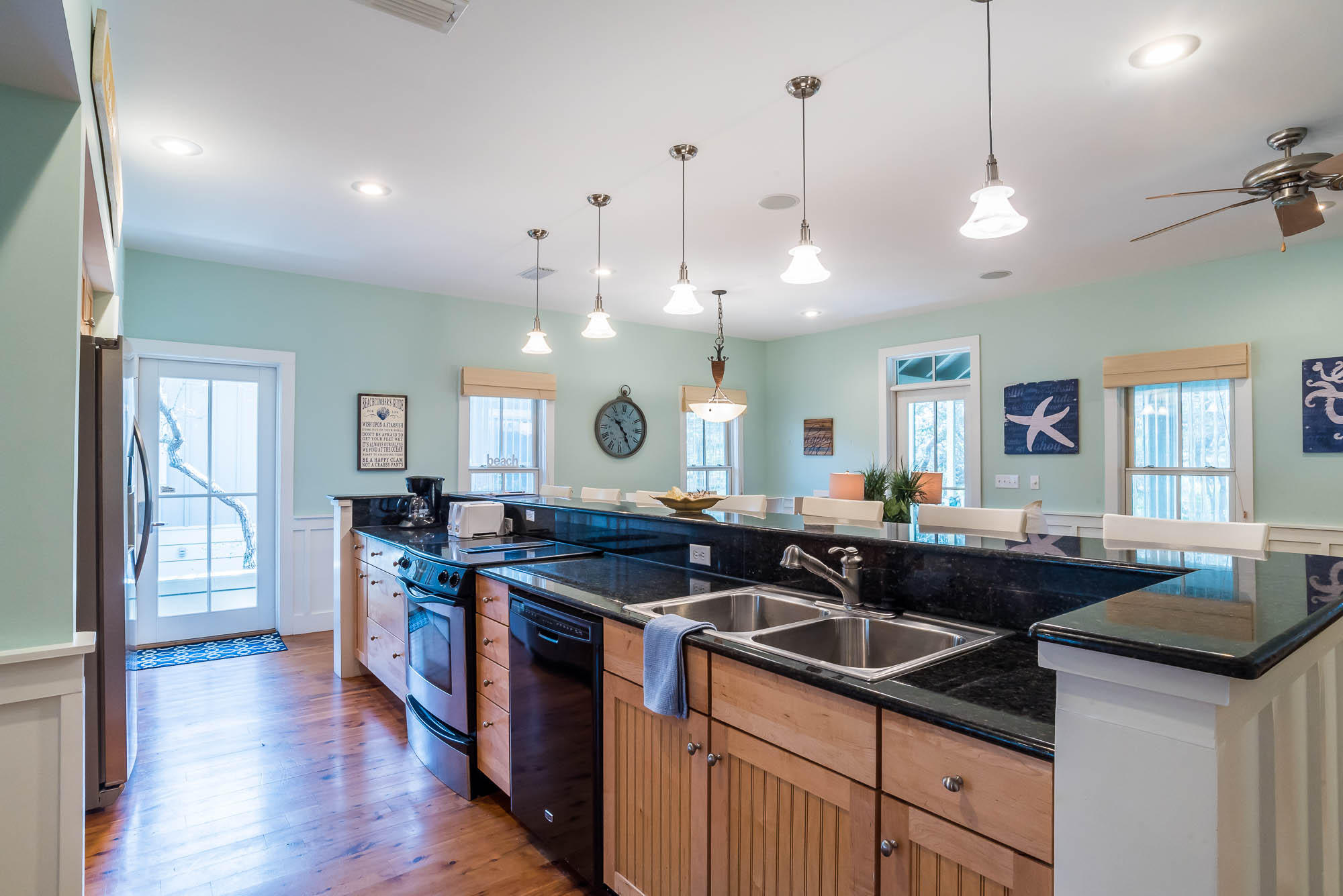 MAGNOLIA COTTAGES BY THE SEA - Residential