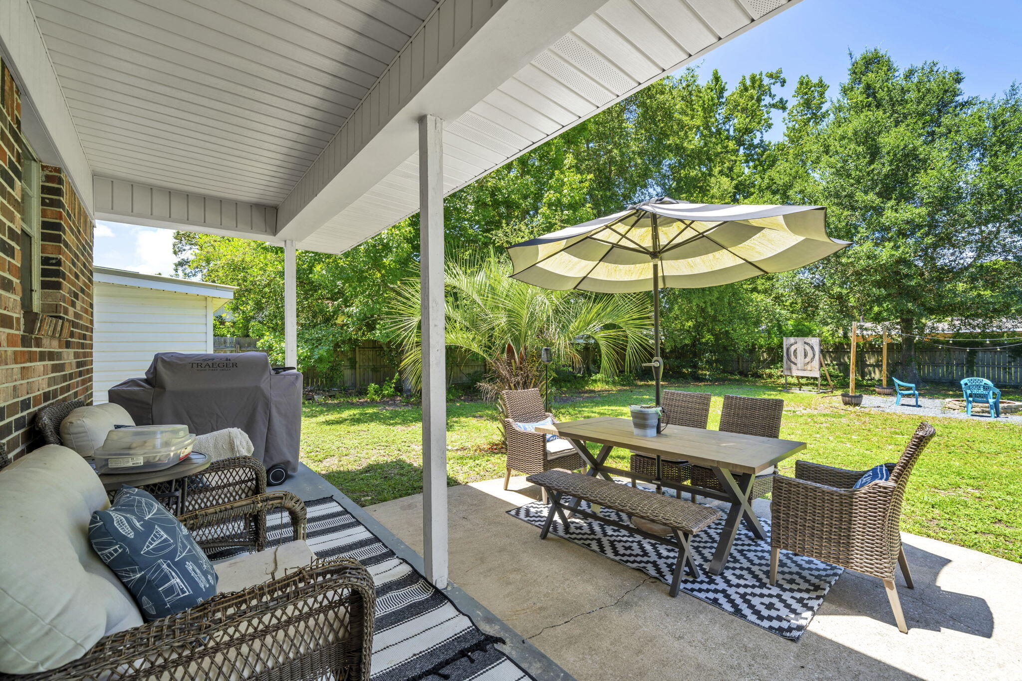 BAYOU POQUITO - Residential
