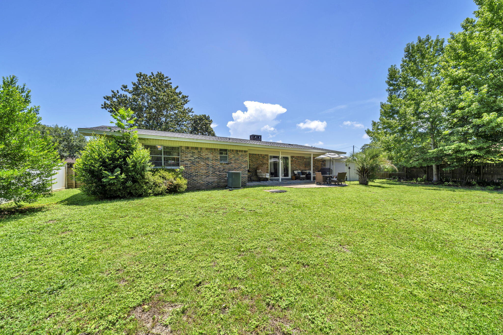 BAYOU POQUITO - Residential