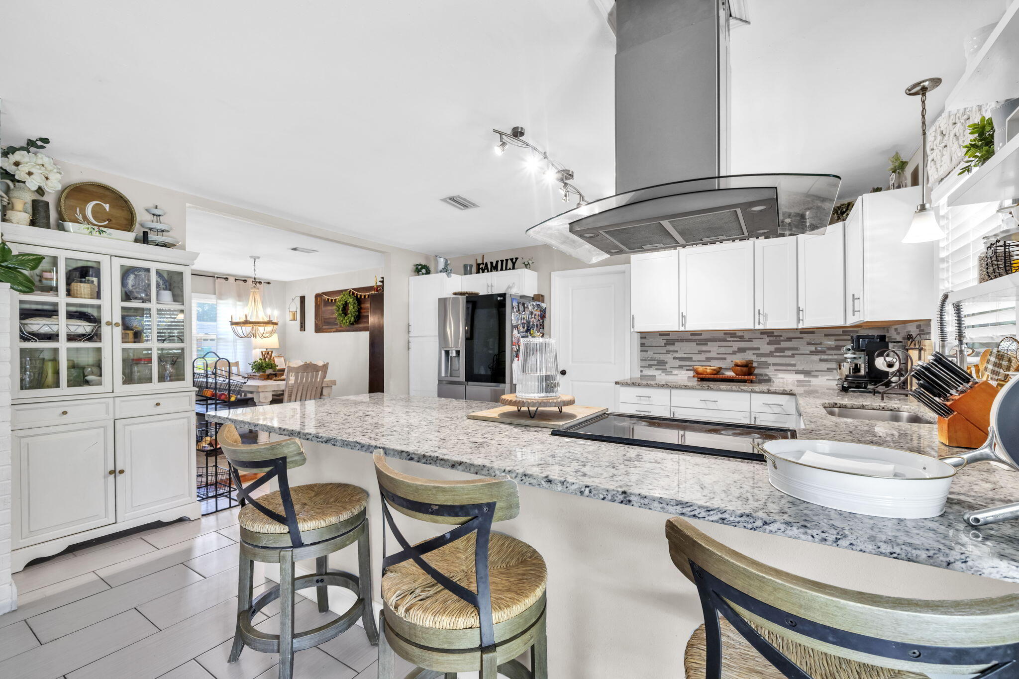 BAYOU POQUITO - Residential
