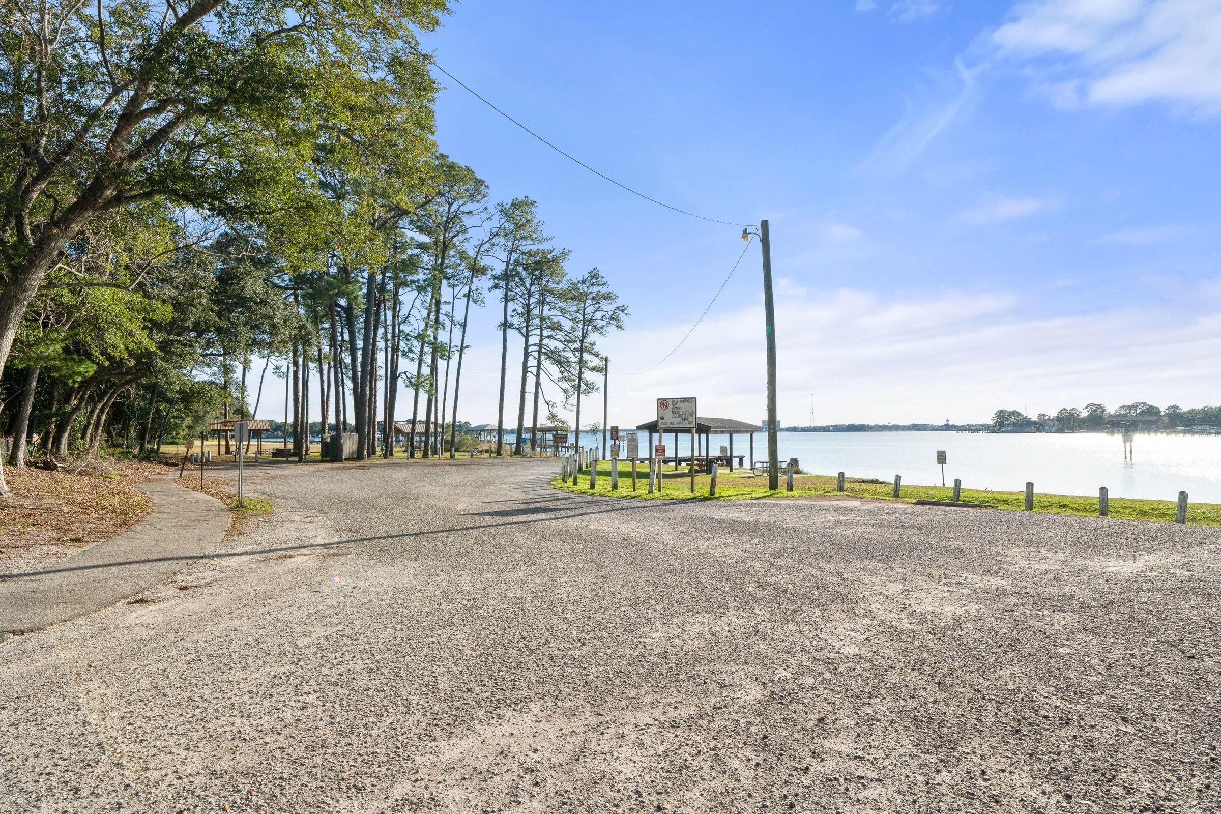 BAYOU POQUITO - Residential